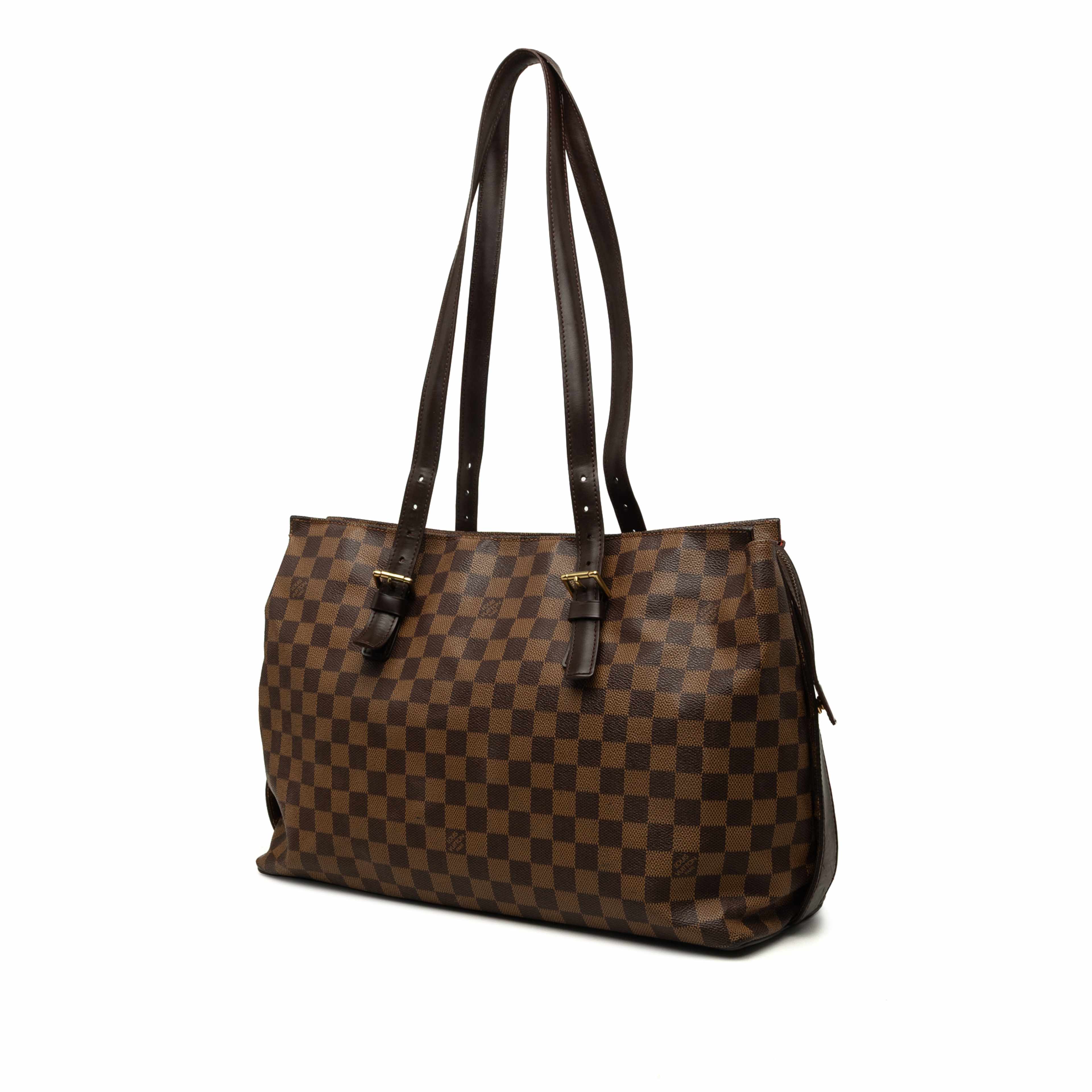 Louis Vuitton Damier Ebene Chelsea, från Luxclusif, i färgen brun. Klicka för att öppna bilden i stort format