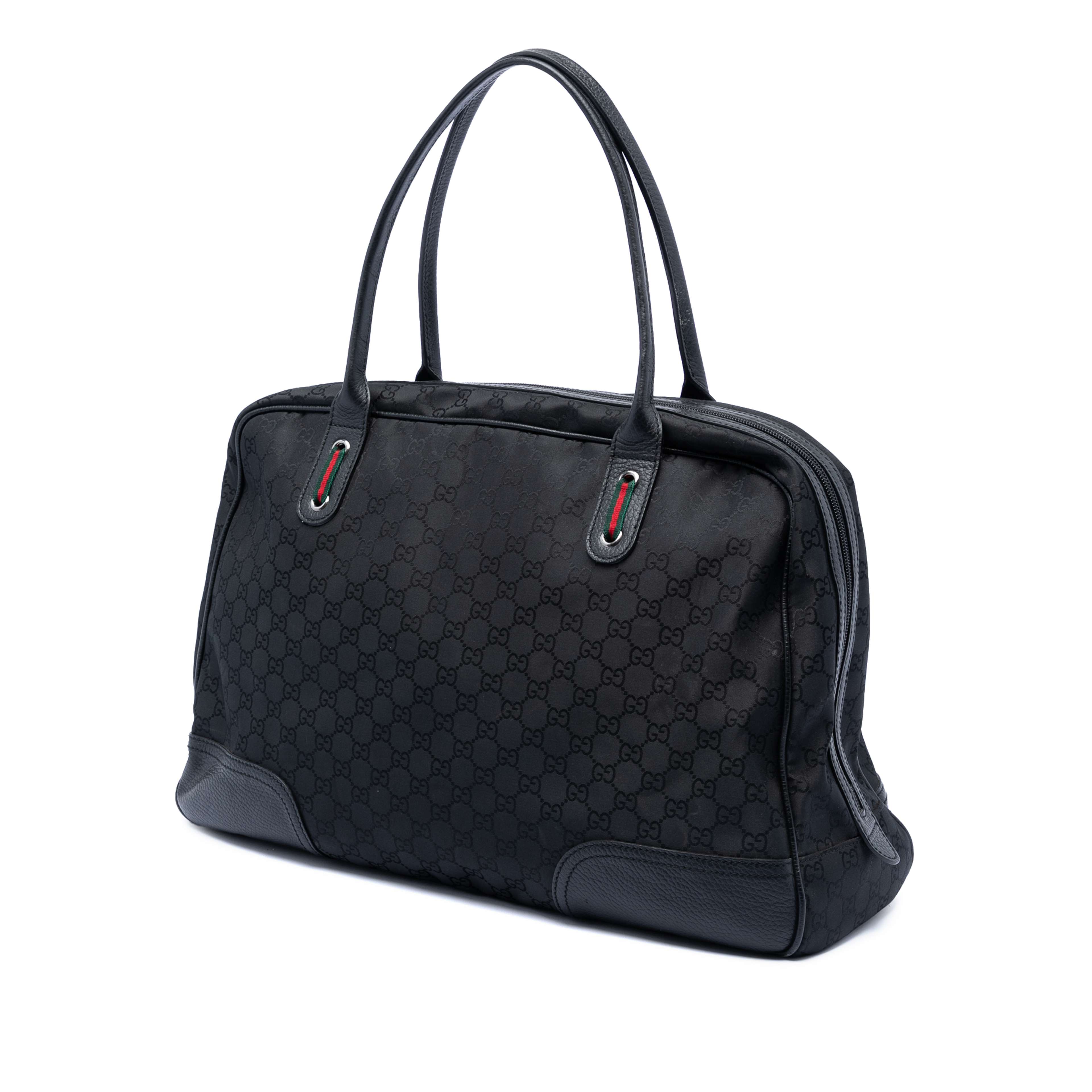 Gucci Gg Nylon Princy Shoulder Bag, från Luxclusif, i färgen black. Klicka för att öppna bilden i stort format