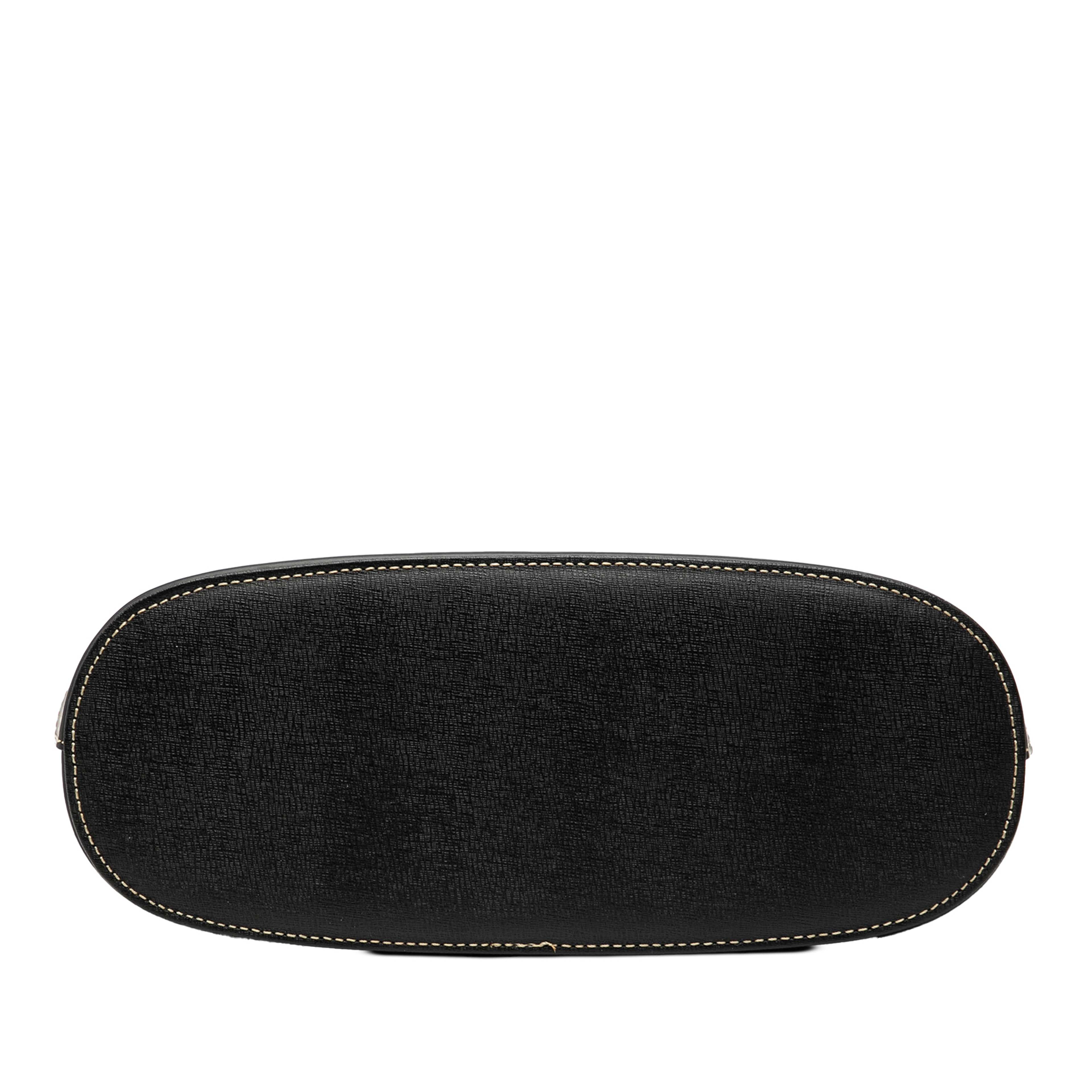 Burberry Leather Tote, från Luxclusif, i färgen black. Klicka för att öppna bilden i stort format