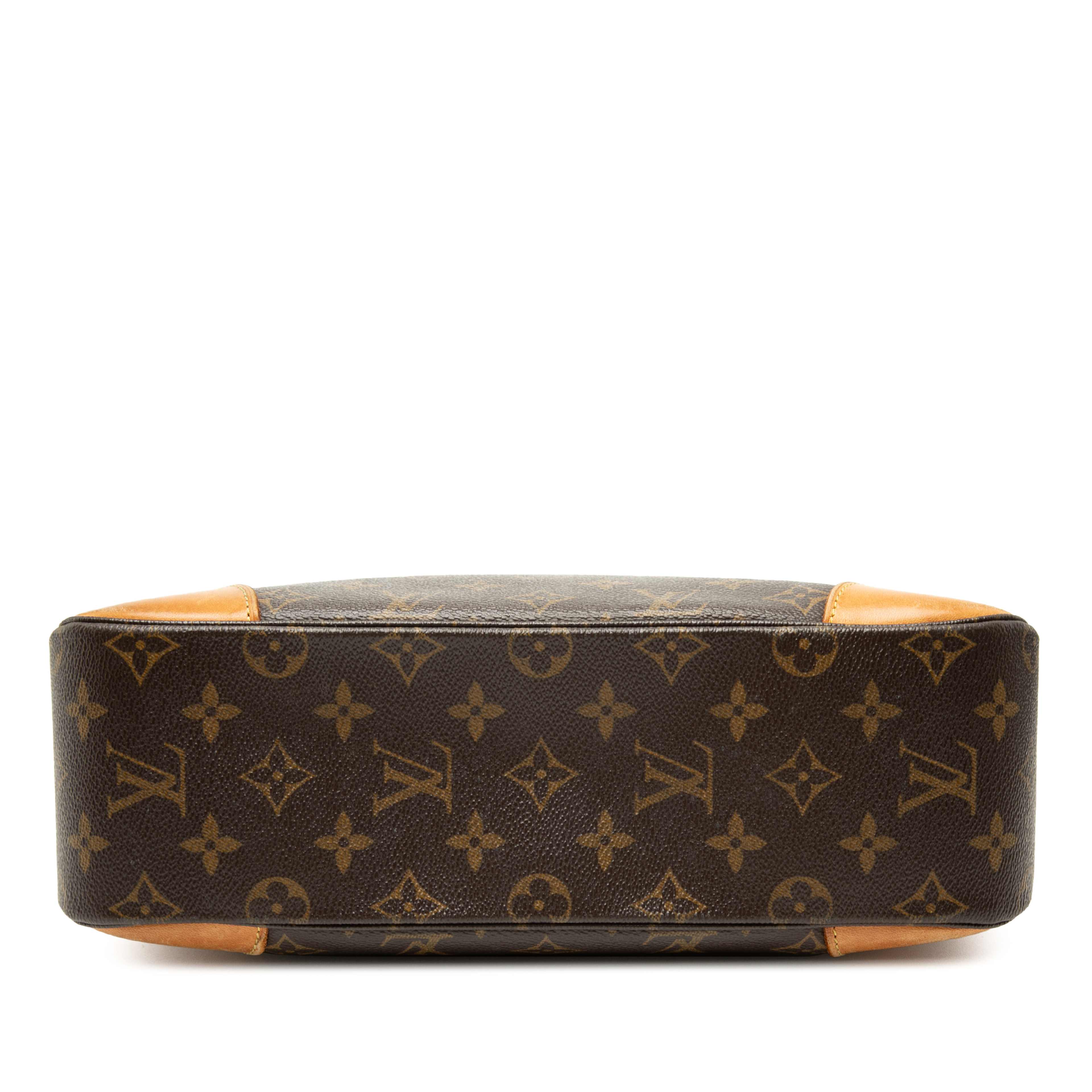 Louis Vuitton Monogram Boulogne 30, från Luxclusif, i färgen brun. Klicka för att öppna bilden i stort format
