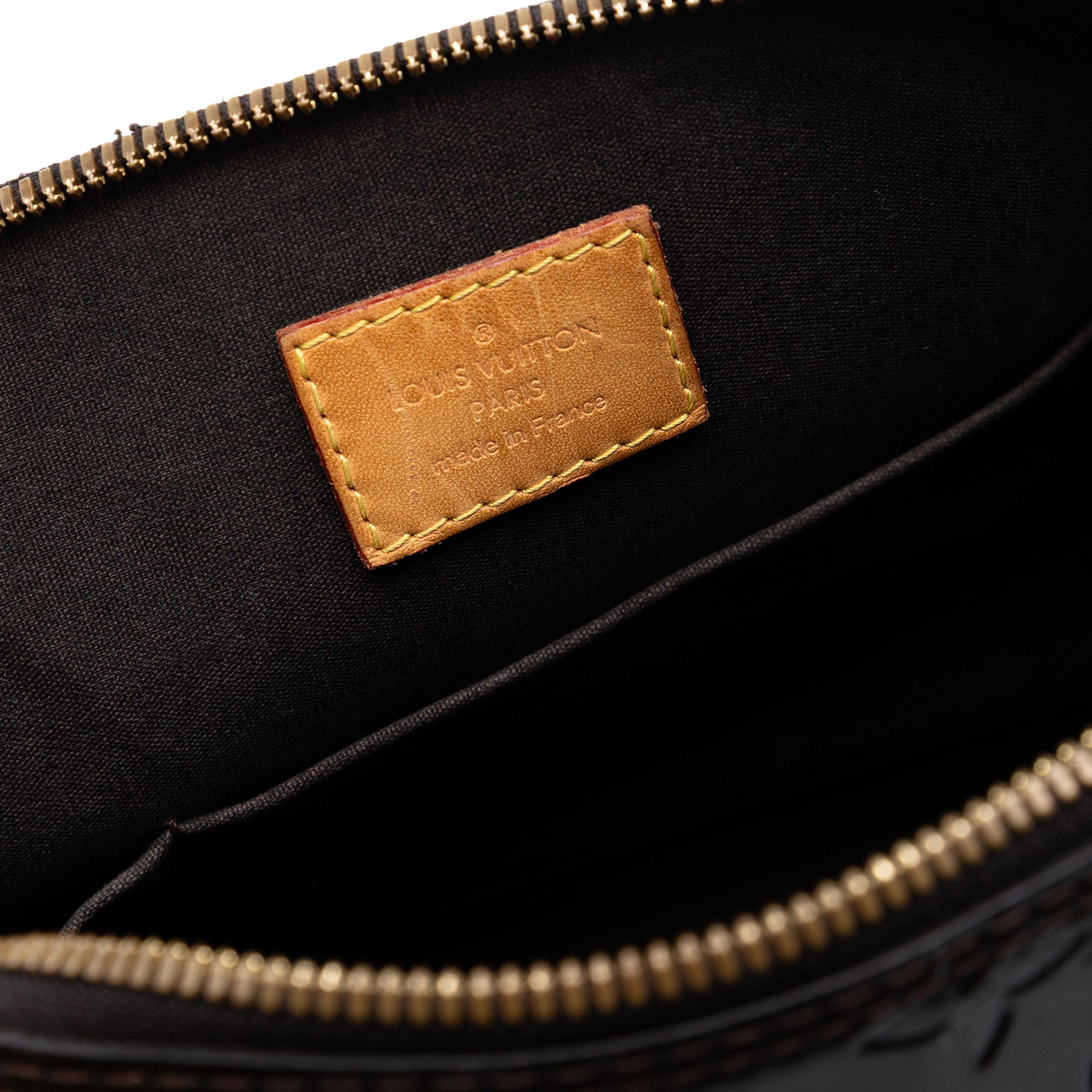 Louis Vuitton Monogram Vernis Alma Pm, från Luxclusif, i färgen plum. Klicka för att öppna bilden i stort format