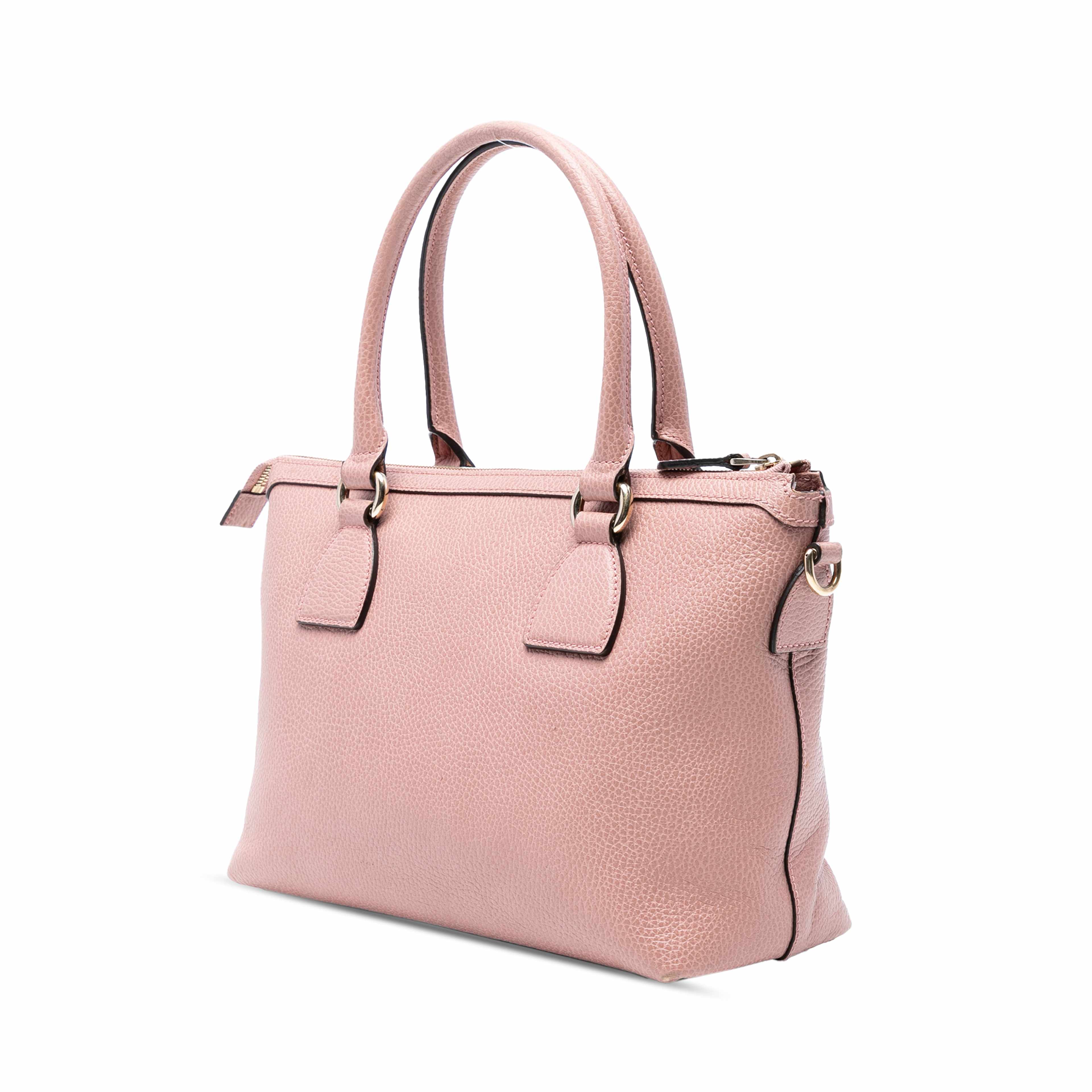 Gucci Dollar Calfskin Gg Charm Satchel, från Luxclusif, i färgen light pink. Klicka för att öppna bilden i stort format