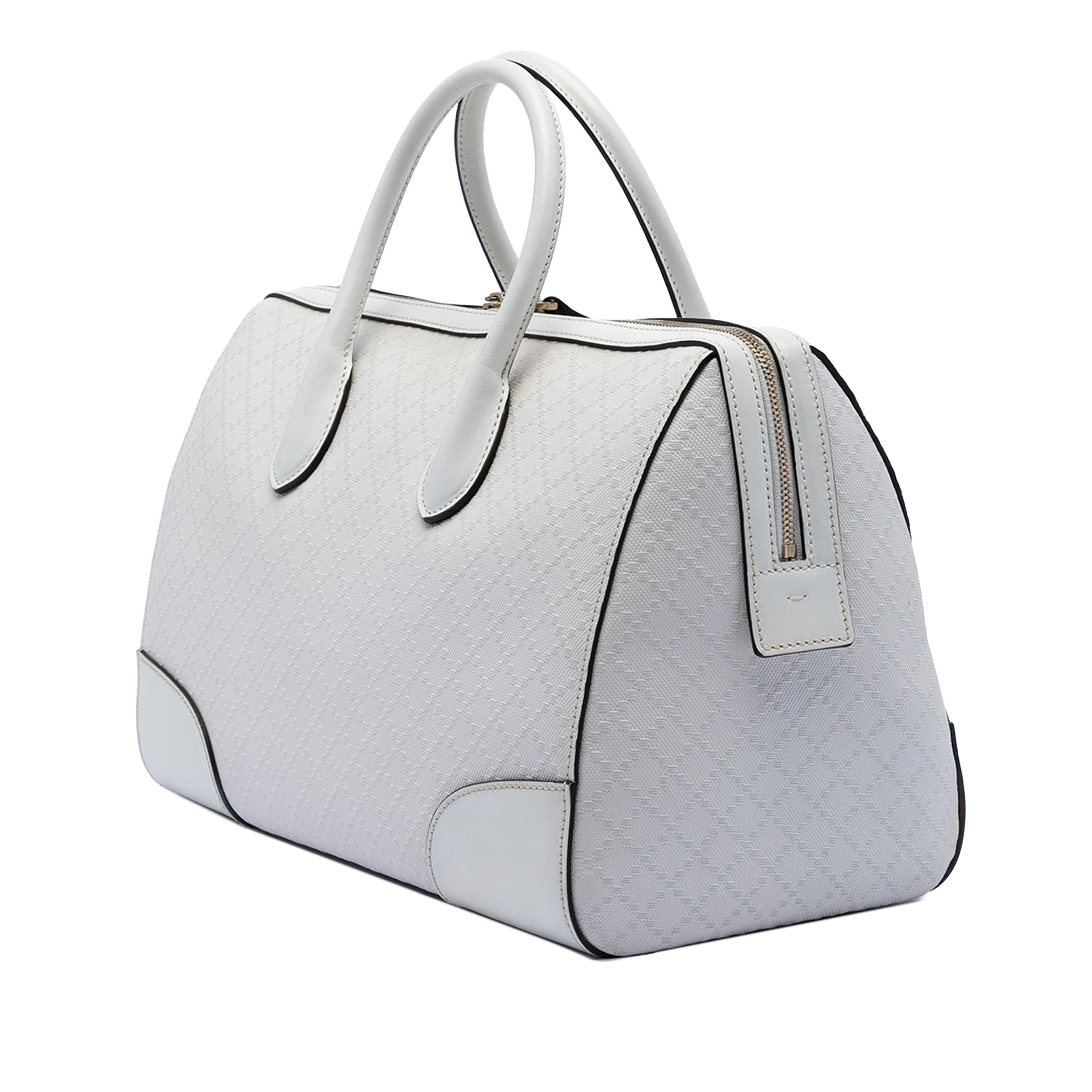 Gucci Medium Diamante Leather Boston Bag, från Luxclusif, i färgen white. Klicka för att öppna bilden i stort format