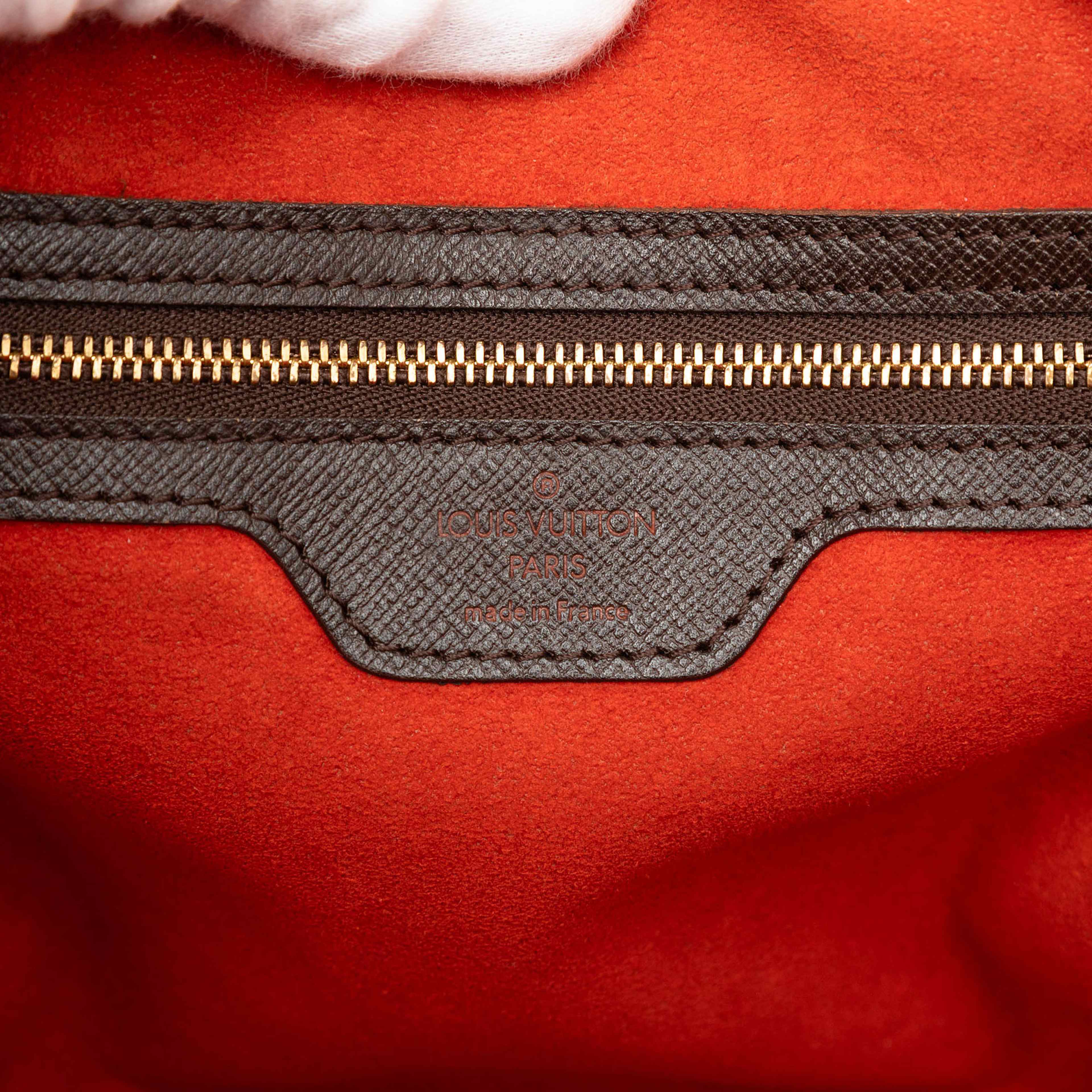 Louis Vuitton Damier Ebene Brera, från Luxclusif, i färgen brown. Klicka för att öppna bilden i stort format