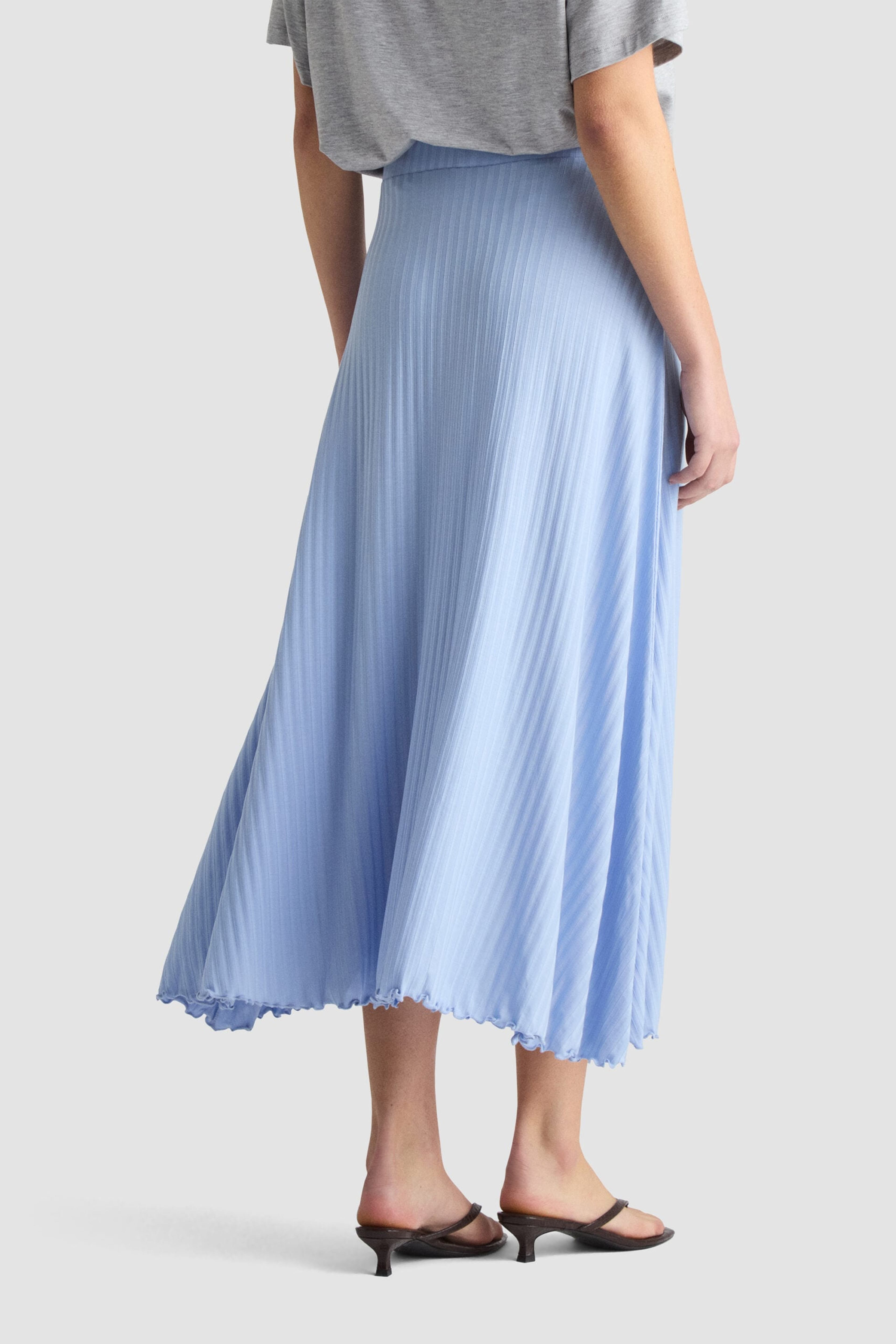 Peoney Skirt - Cloud, från Residus, i färgen blue. Klicka för att öppna bilden i stort format