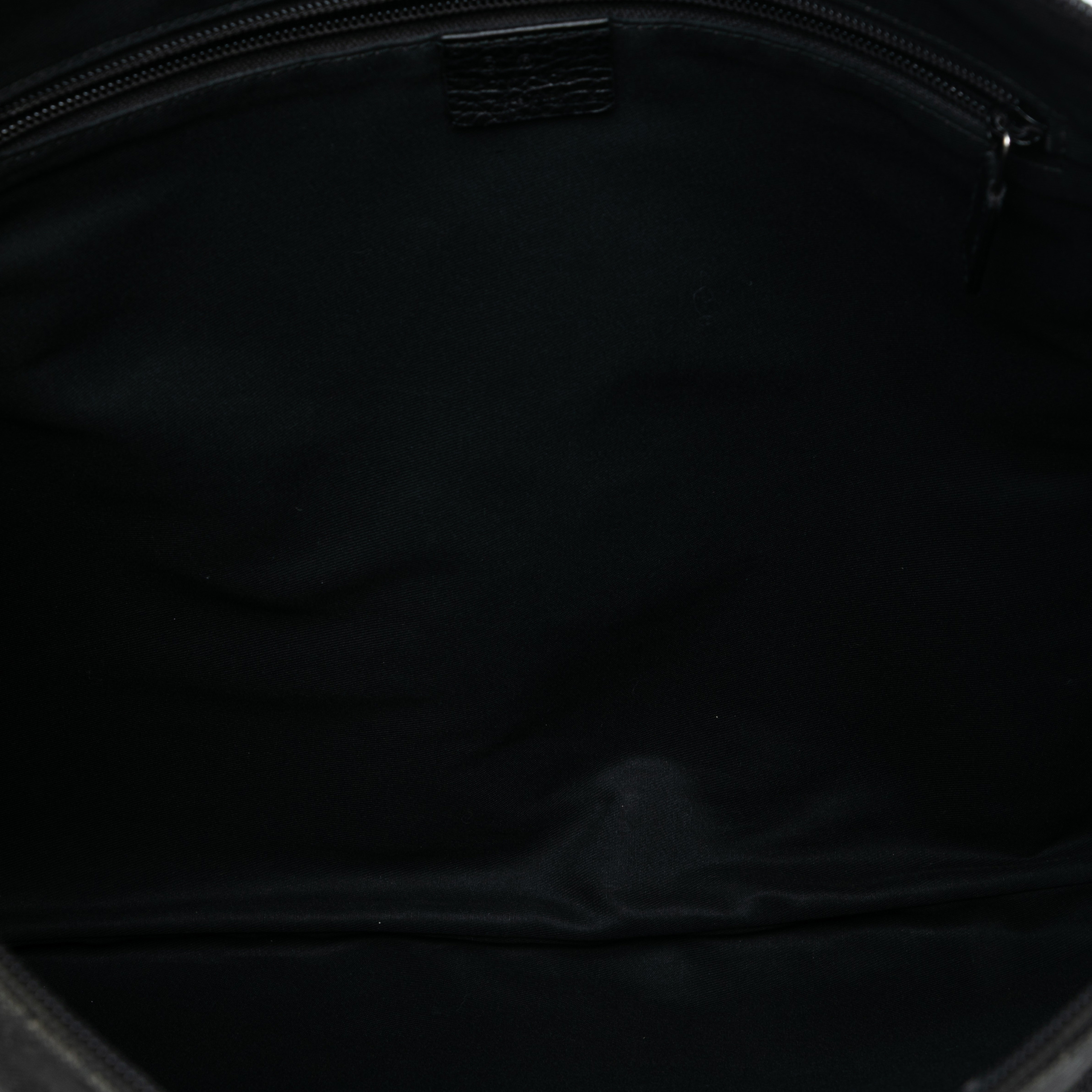 Gucci Gg Denim Crossbody, från Luxclusif, i färgen black. Klicka för att öppna bilden i stort format