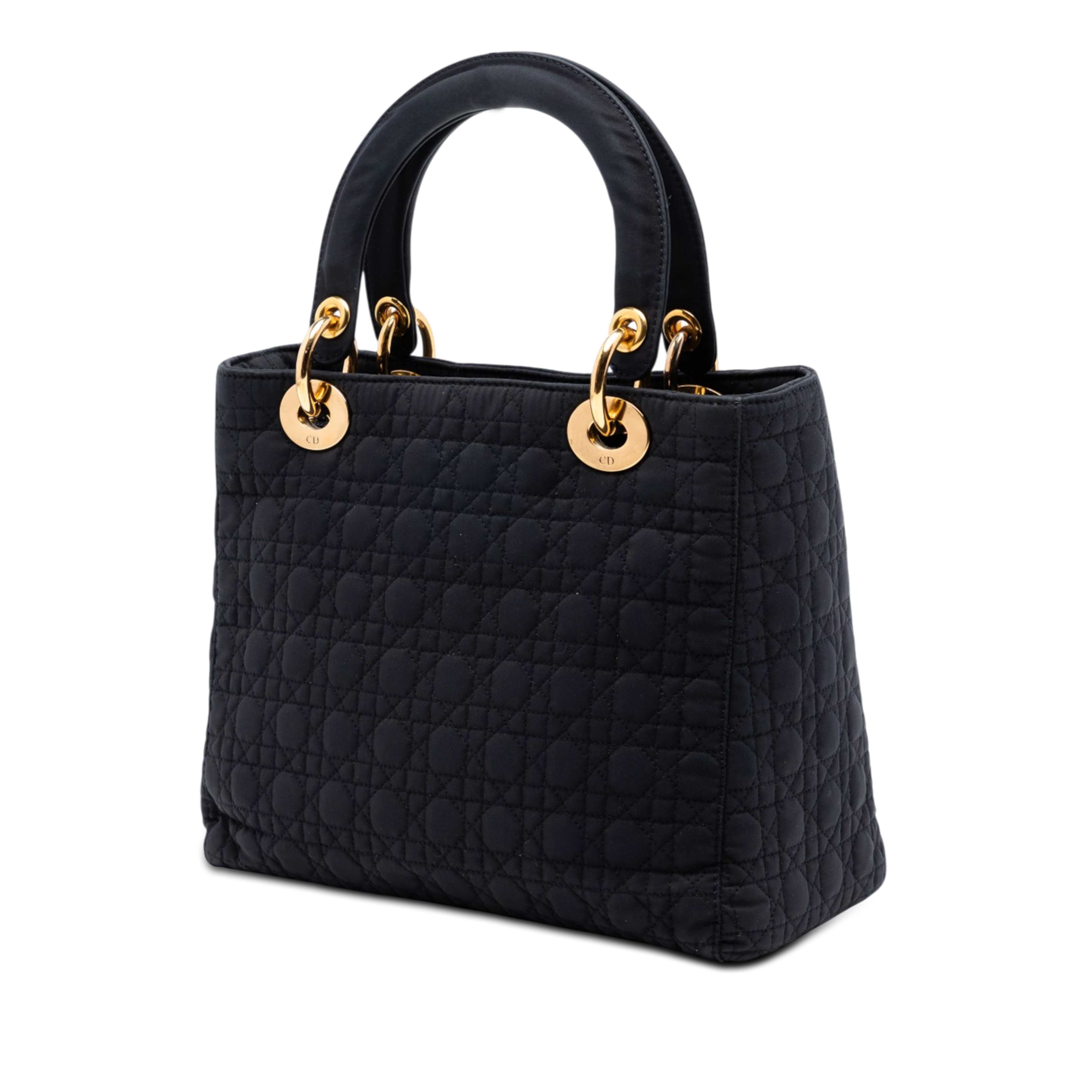Dior Medium Nylon Microcannage Lady Dior, från Luxclusif, i färgen black. Klicka för att öppna bilden i stort format
