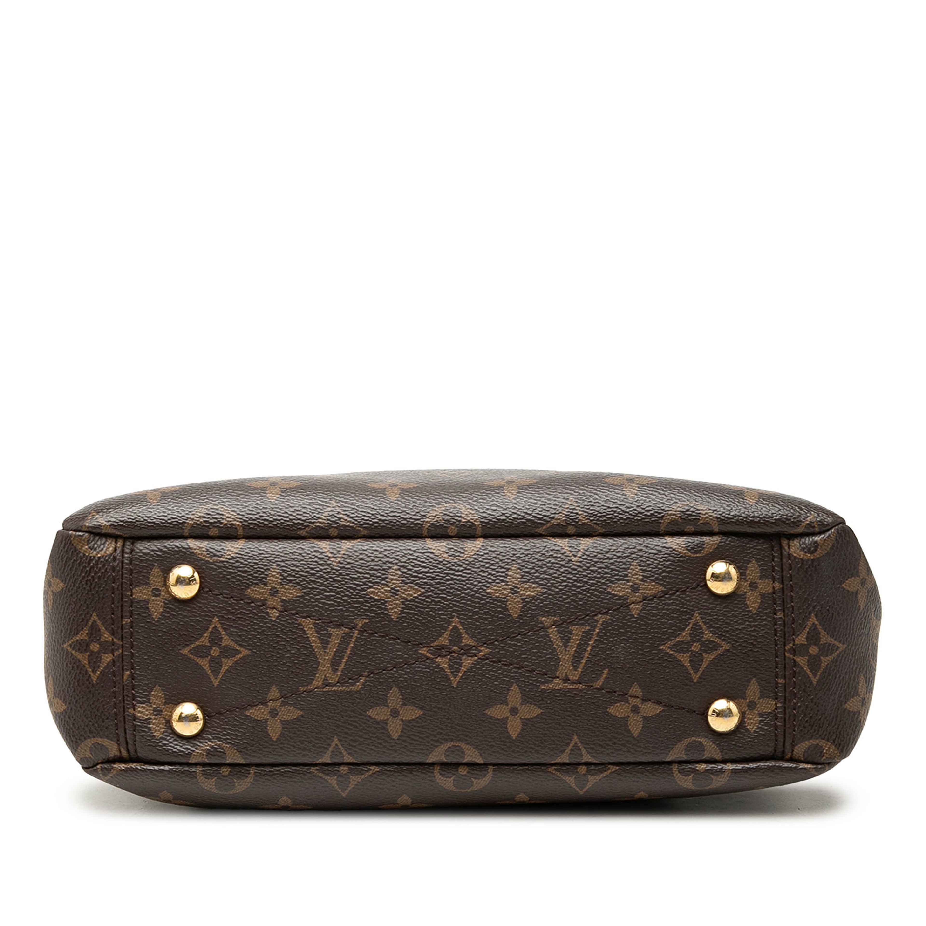 Louis Vuitton Monogram Pallas Bb, från Luxclusif, i färgen brun. Klicka för att öppna bilden i stort format