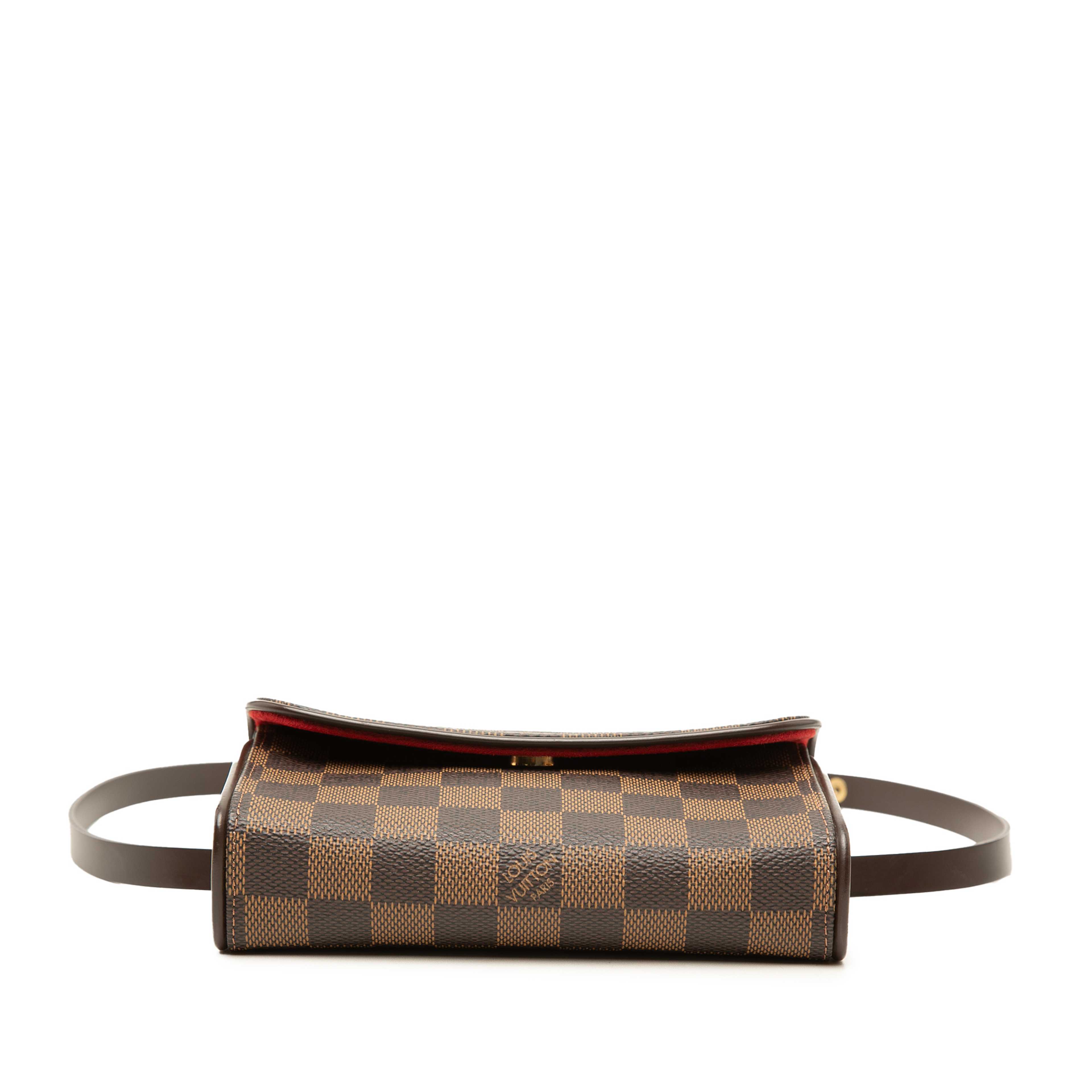 Louis Vuitton Damier Ebene Florentine Pochette, från Luxclusif, i färgen brun. Klicka för att öppna bilden i stort format