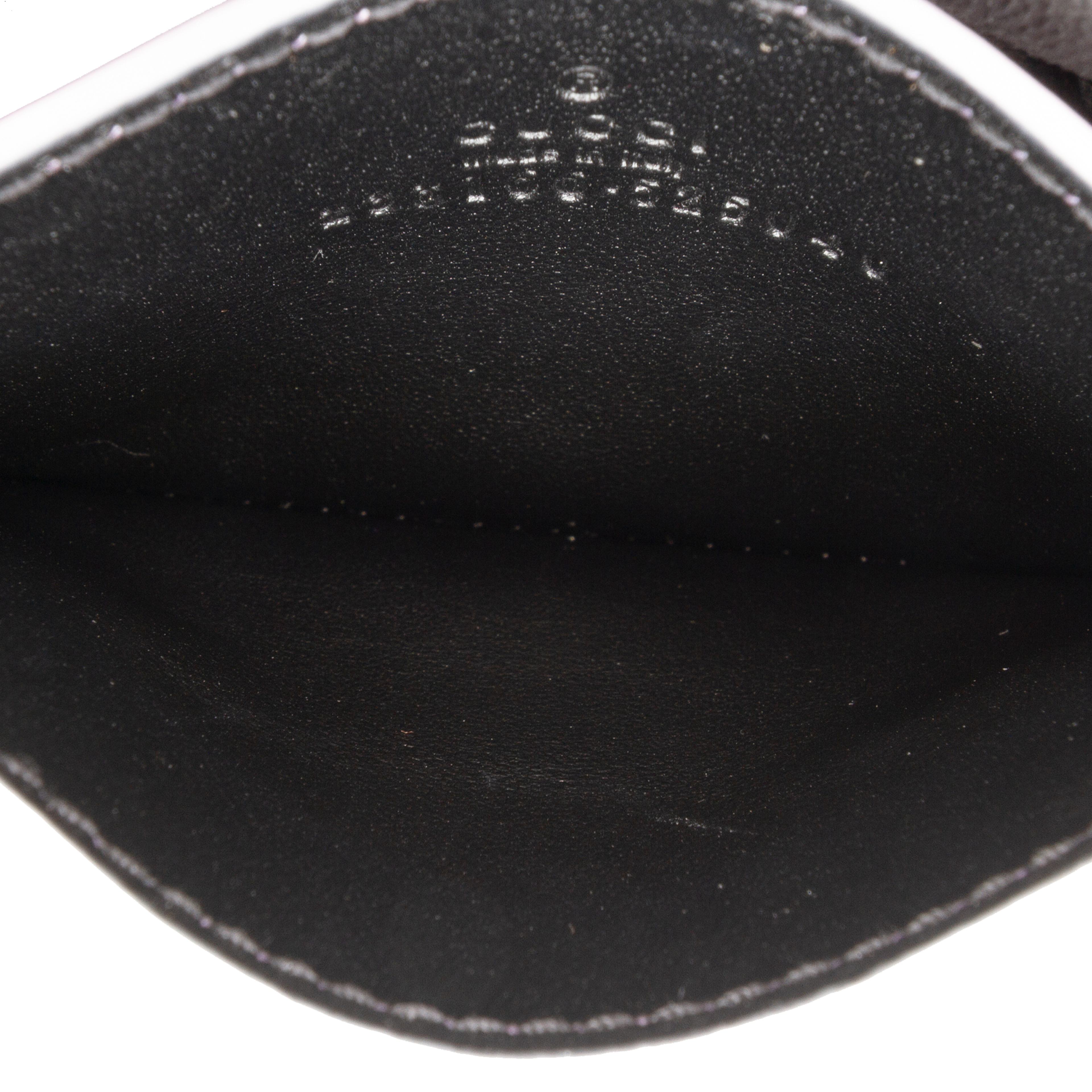 Gucci Guccissima Card Holder, från Luxclusif, i färgen lilac. Klicka för att öppna bilden i stort format