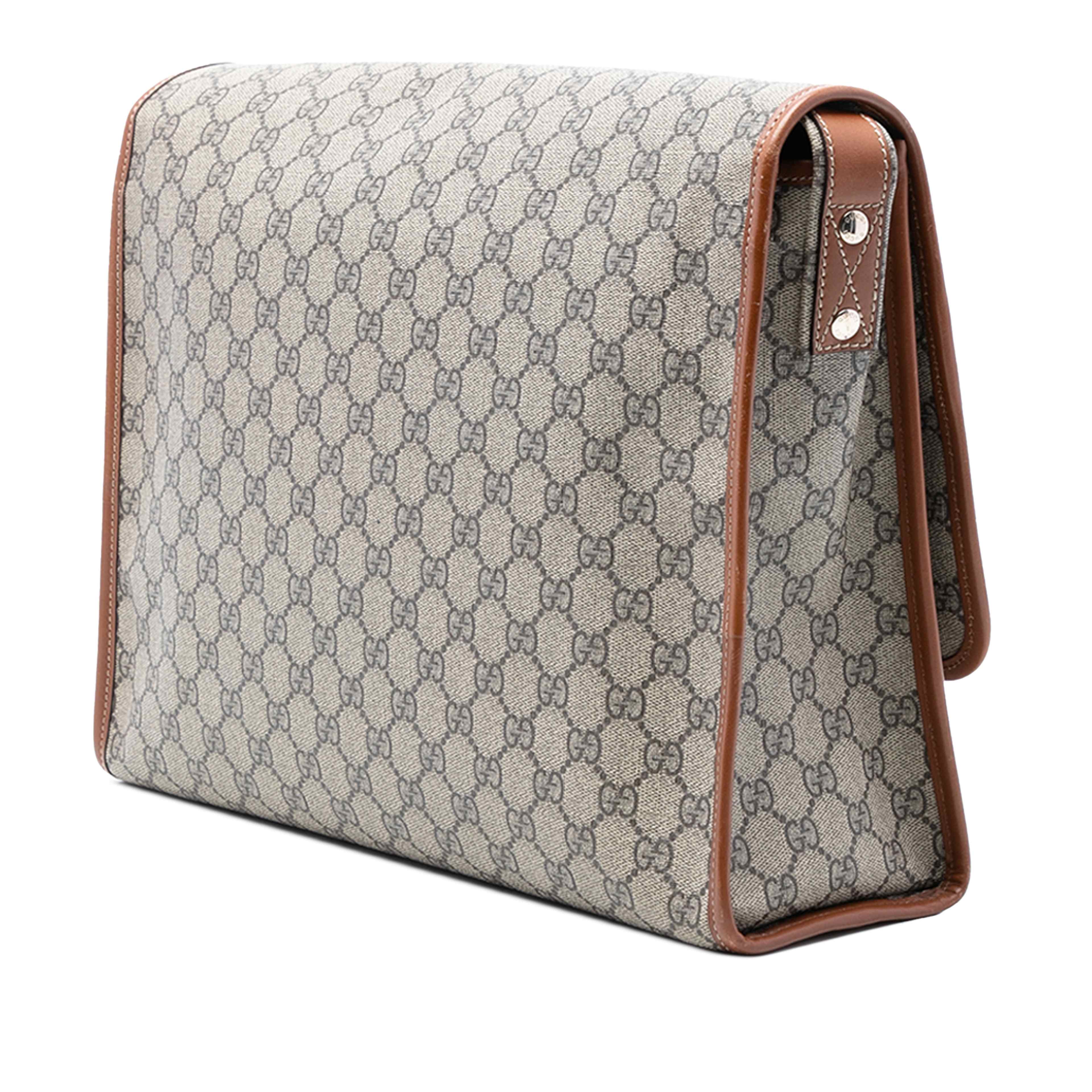 Gucci Gg Supreme Web Messenger Bag, från Luxclusif, i färgen beige. Klicka för att öppna bilden i stort format