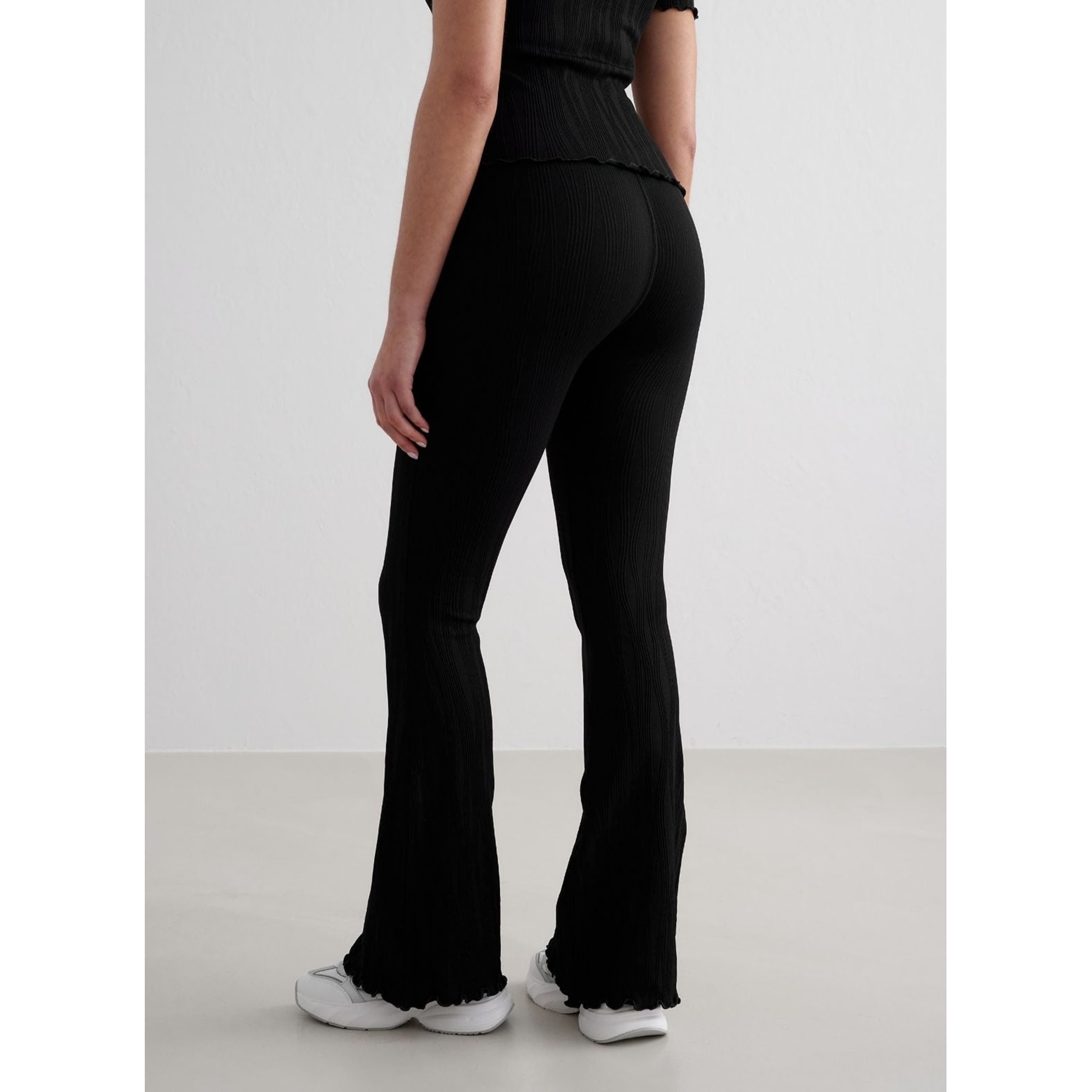 Black Tulip Flare Tights