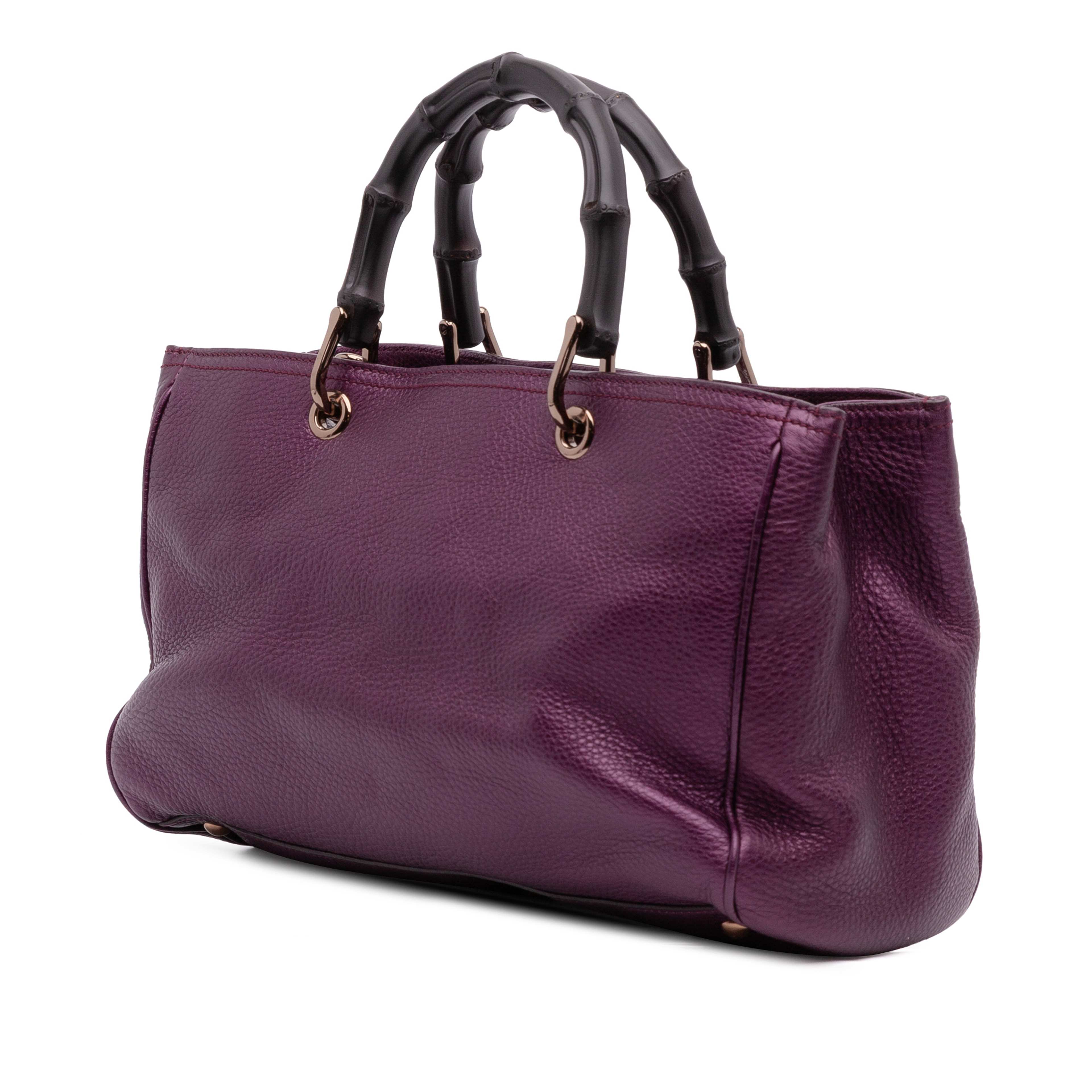 Gucci Medium Calfskin Bamboo Shopper Satchel, från Luxclusif, i färgen purple. Klicka för att öppna bilden i stort format