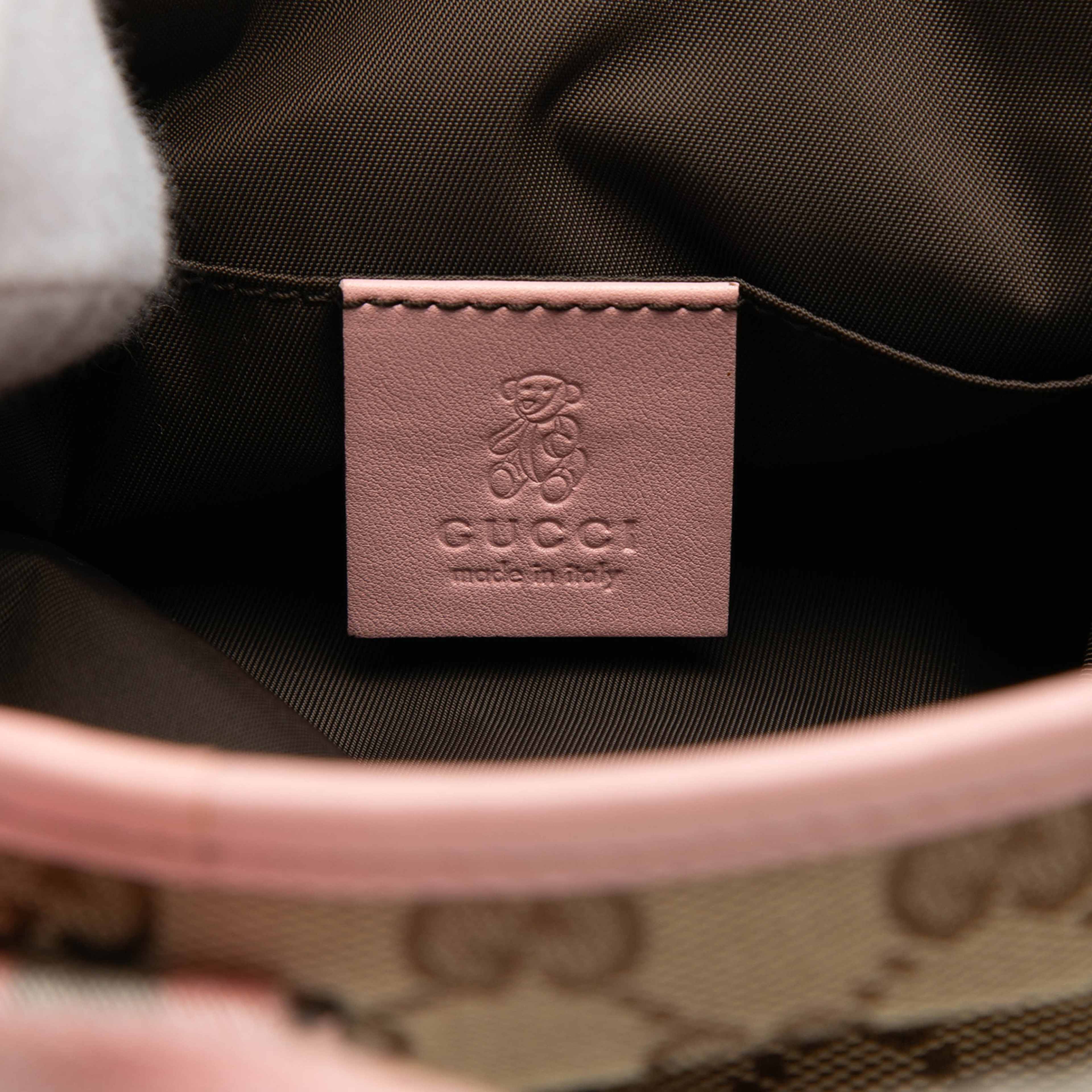 Gucci Childrens Mini Gg Canvas Web Handbag, från Luxclusif, i färgen rosa. Klicka för att öppna bilden i stort format
