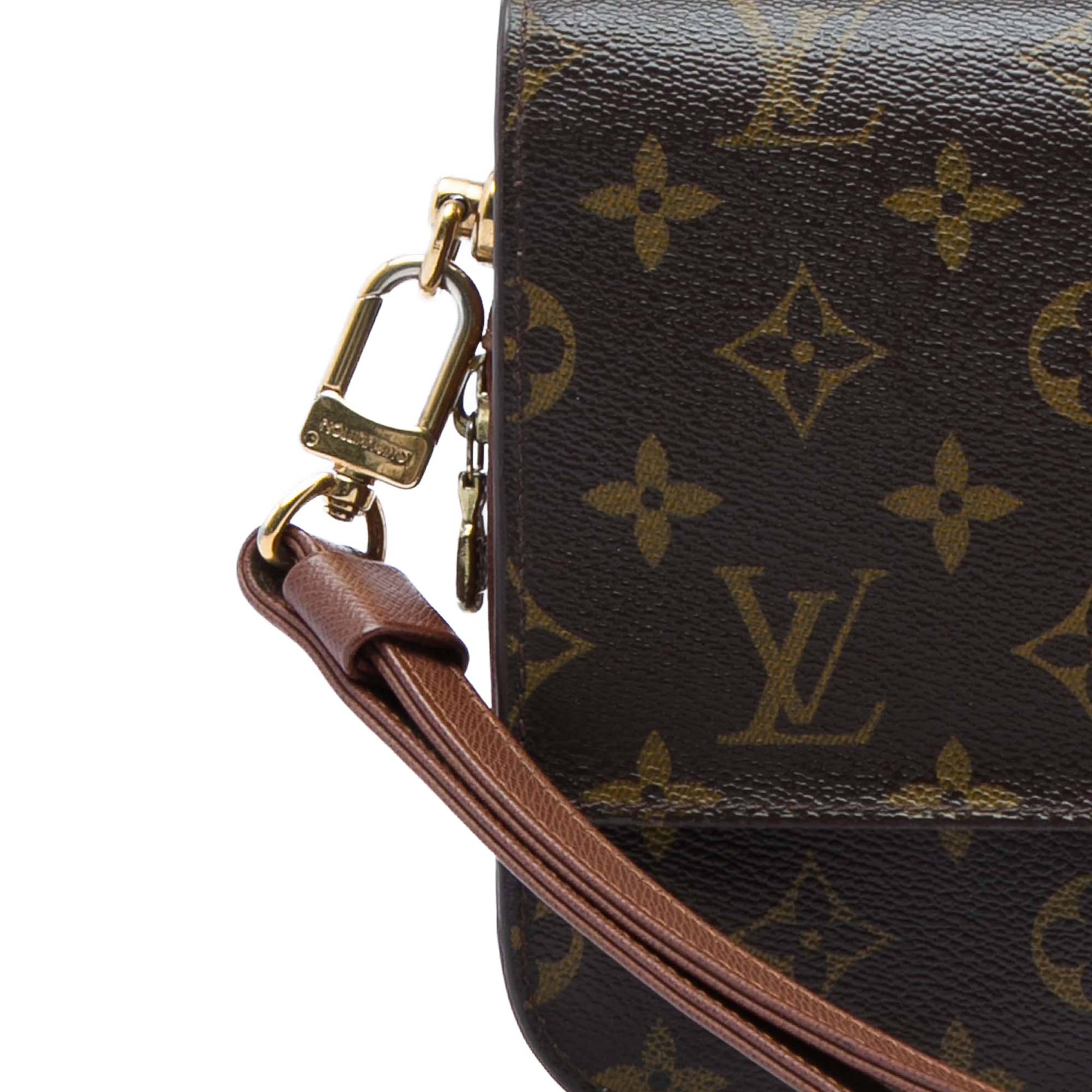 Louis Vuitton Monogram Orsay, från Luxclusif, i färgen brun. Klicka för att öppna bilden i stort format