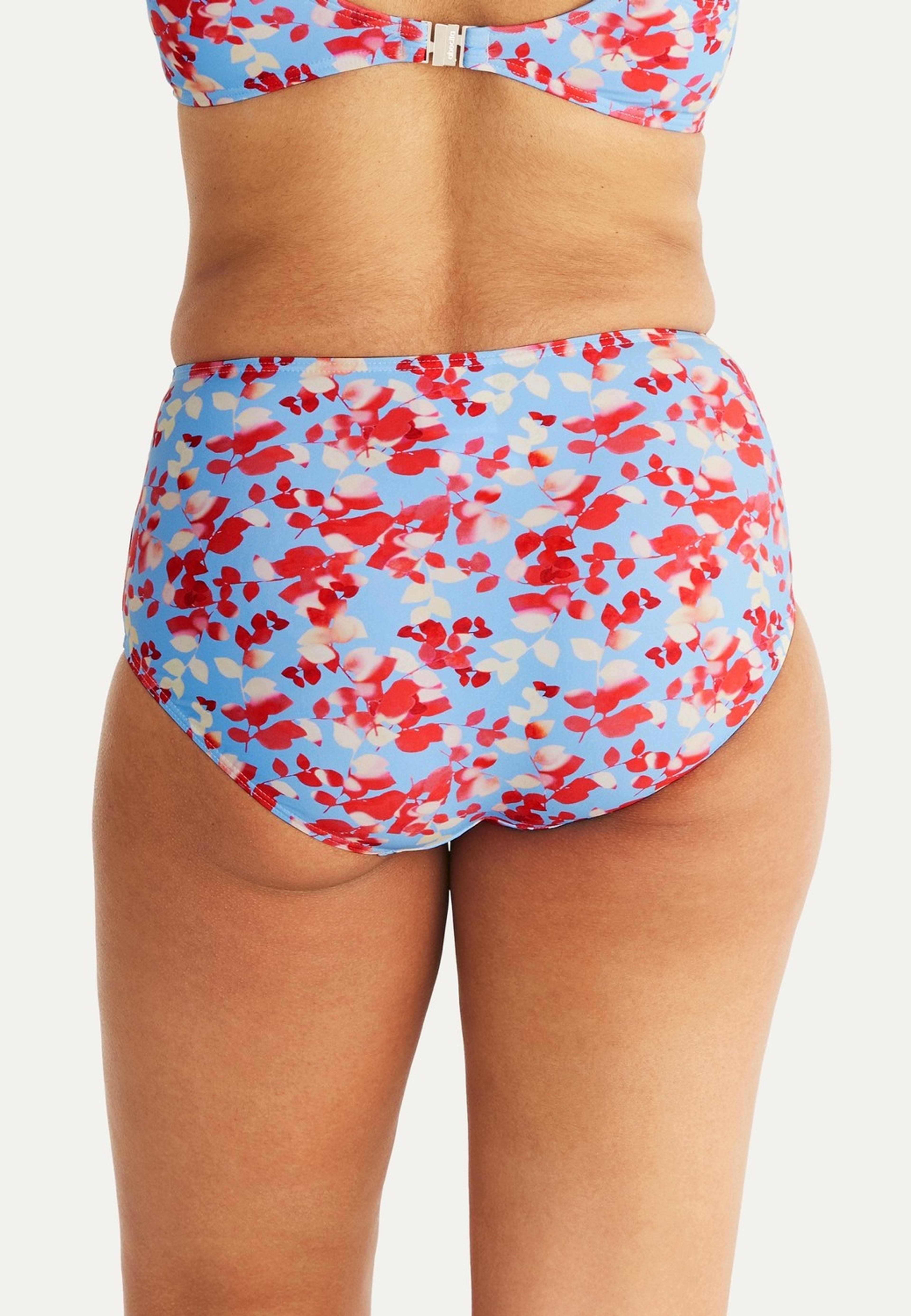 Corsica Bikinitrosa Maxi, från Abecita by Swegmark, i färgen summer leaves. Klicka för att öppna bilden i stort format
