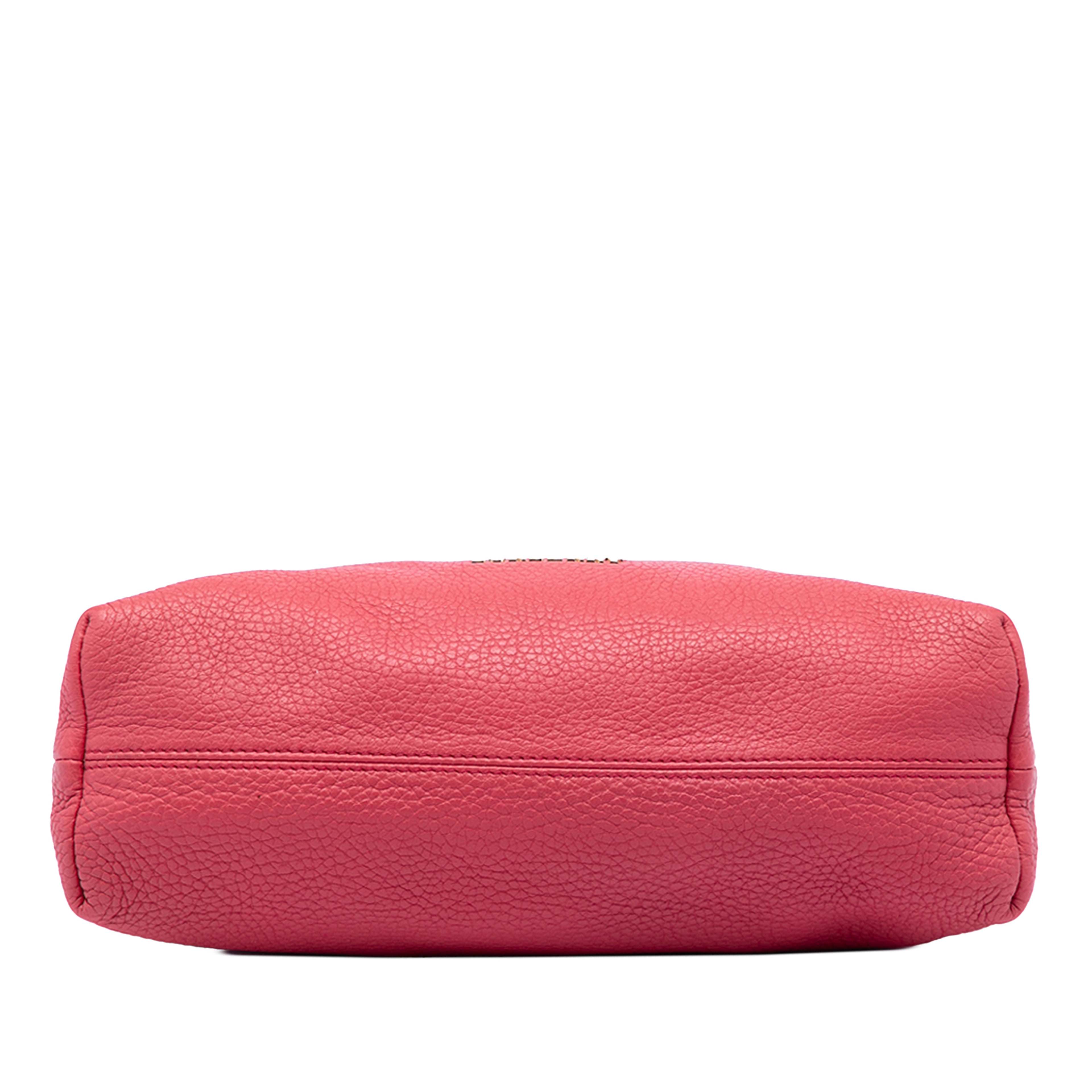 Burberry Grained Calfskin Leah Crossbody, från Luxclusif, i färgen rosa. Klicka för att öppna bilden i stort format