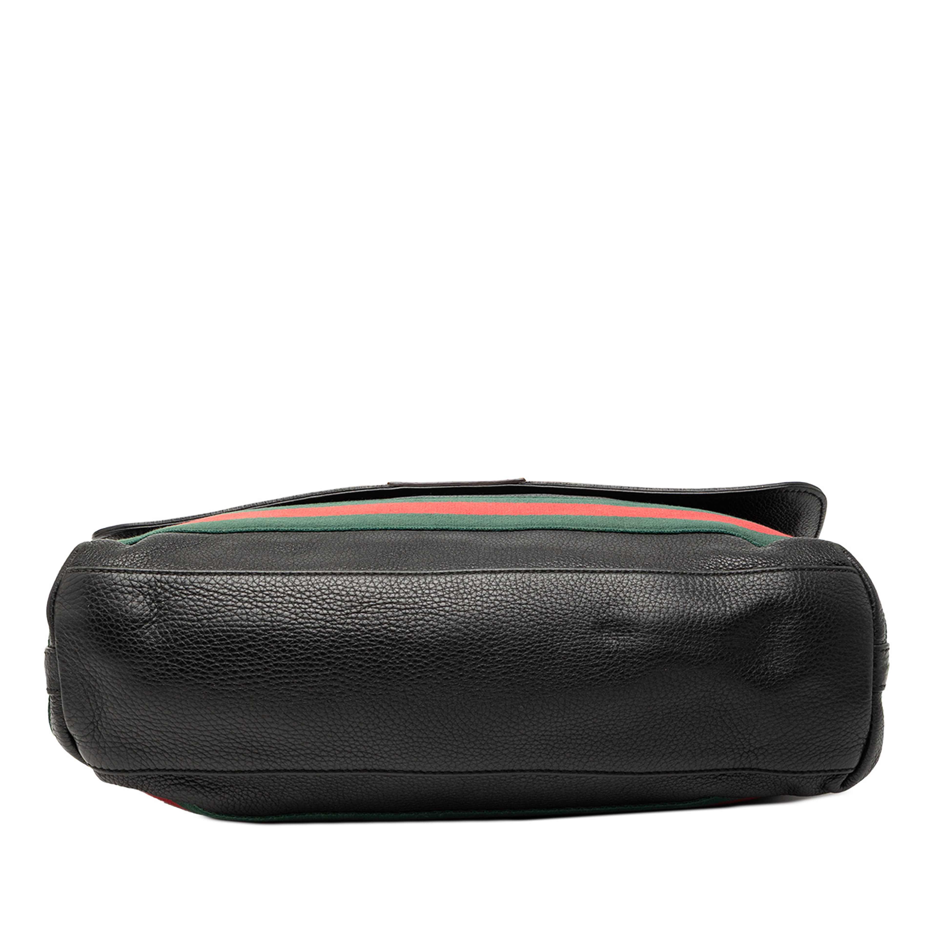 Gucci Leather Web Messenger Bag, från Luxclusif, i färgen black. Klicka för att öppna bilden i stort format