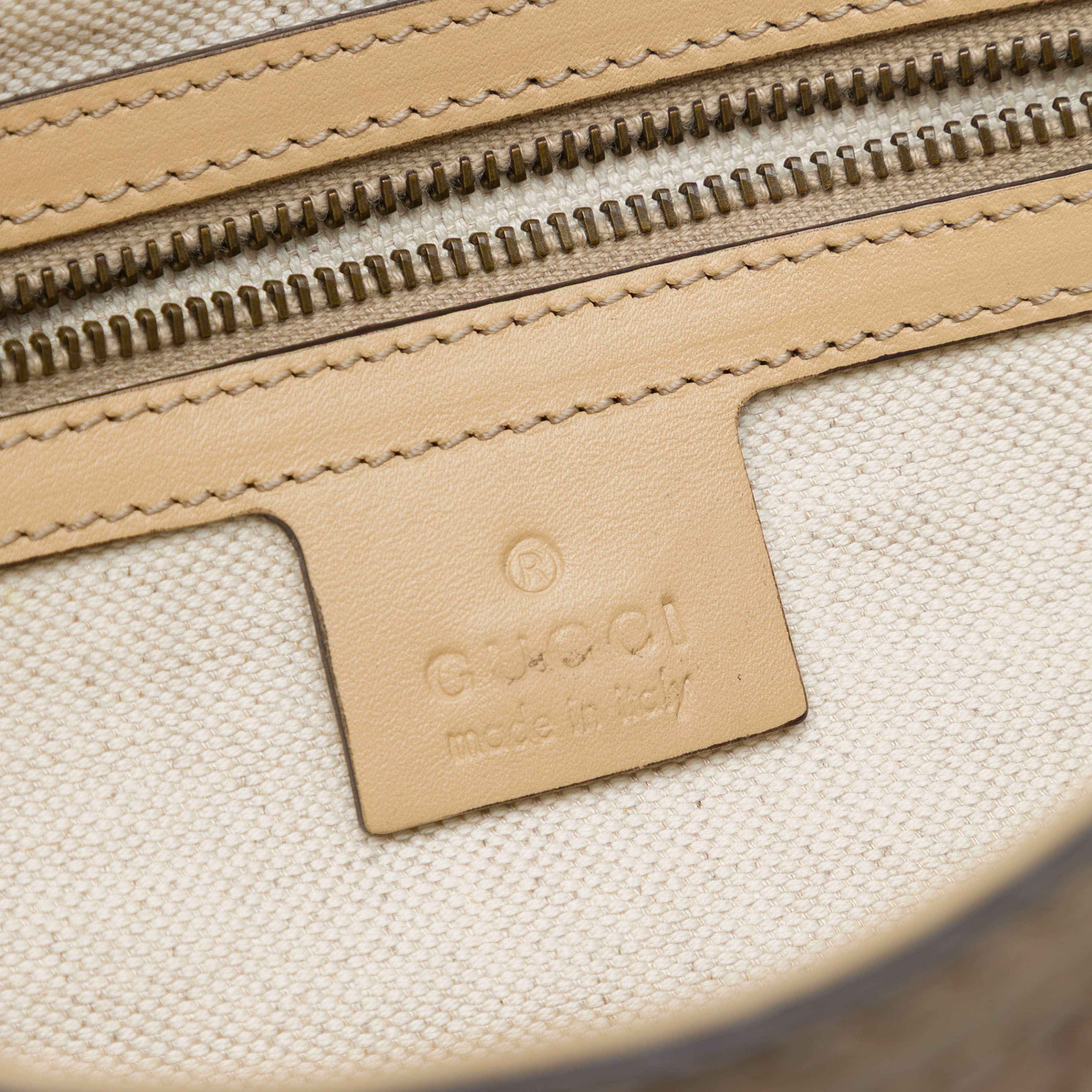 Gucci Guccissima Scarlett Tote, från Luxclusif, i färgen beige. Klicka för att öppna bilden i stort format