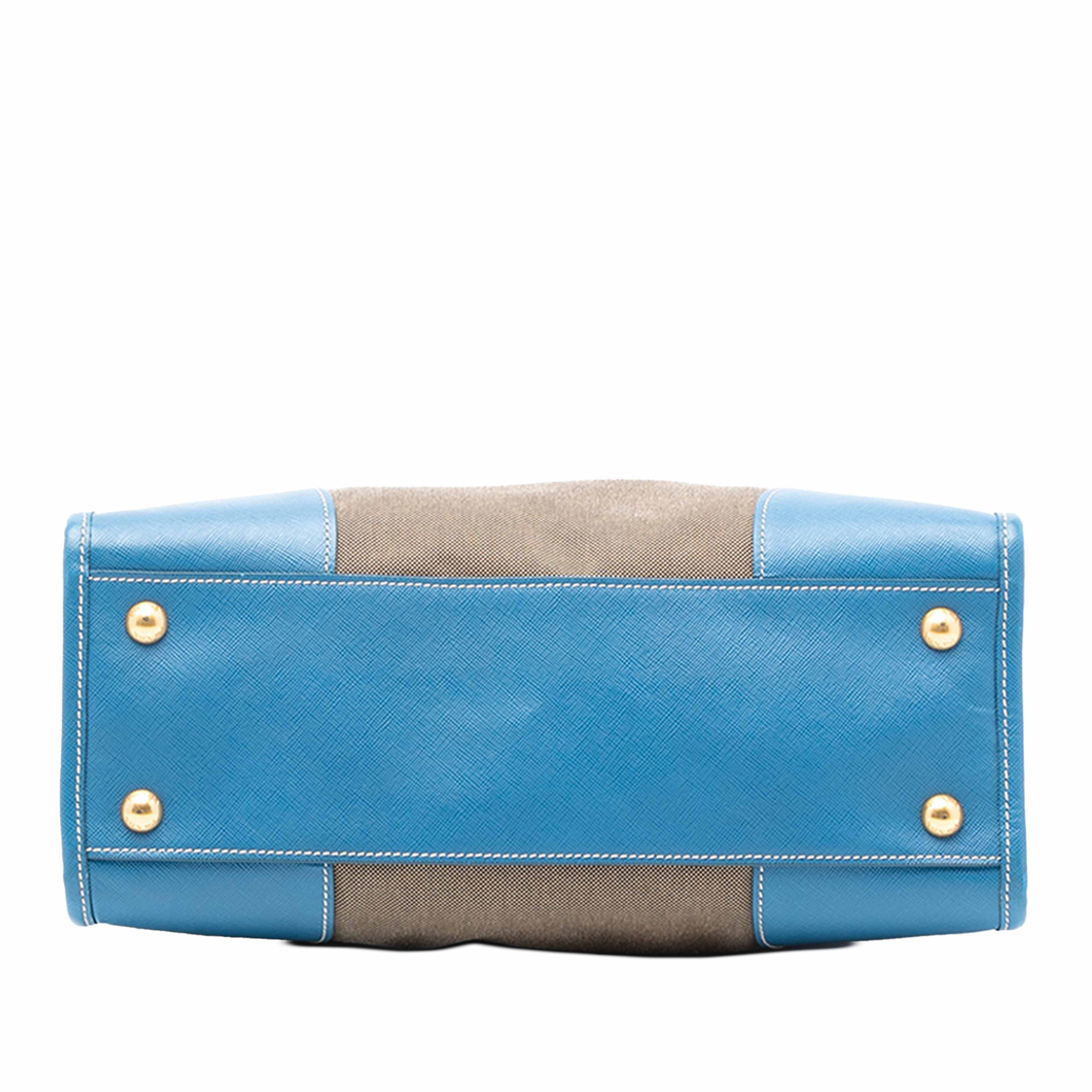 Prada Saffiano Trimmed Canvas Canapa Logo Double Zip Satchel, från Luxclusif, i färgen light brown. Klicka för att öppna bilden i stort format