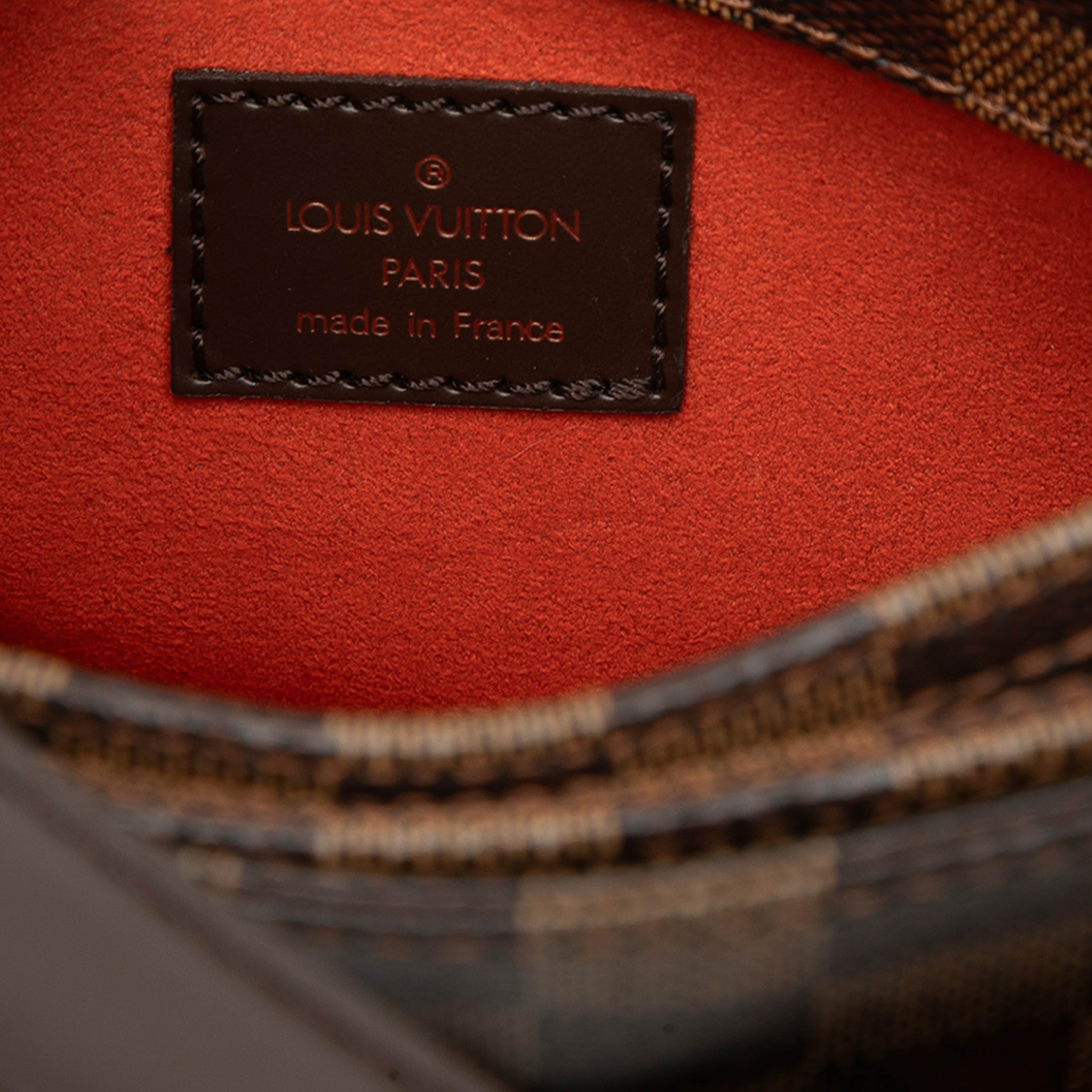 Louis Vuitton Damier Ebene Aubagne, från Luxclusif, i färgen brown. Klicka för att öppna bilden i stort format