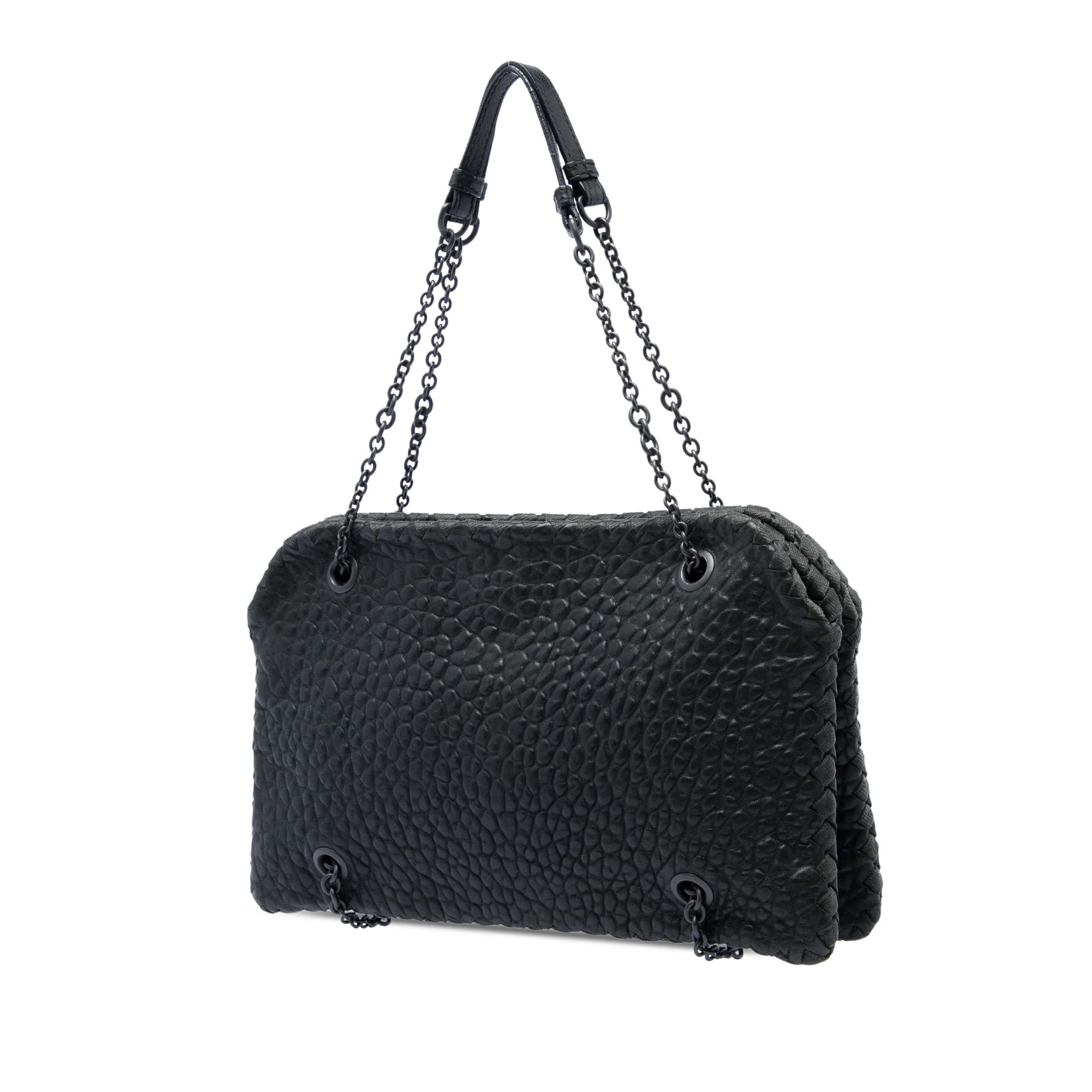 Bottega Veneta Textured Leather Whipstitch Duo Shoulder Bag, från Luxclusif, i färgen svart. Klicka för att öppna bilden i stort format