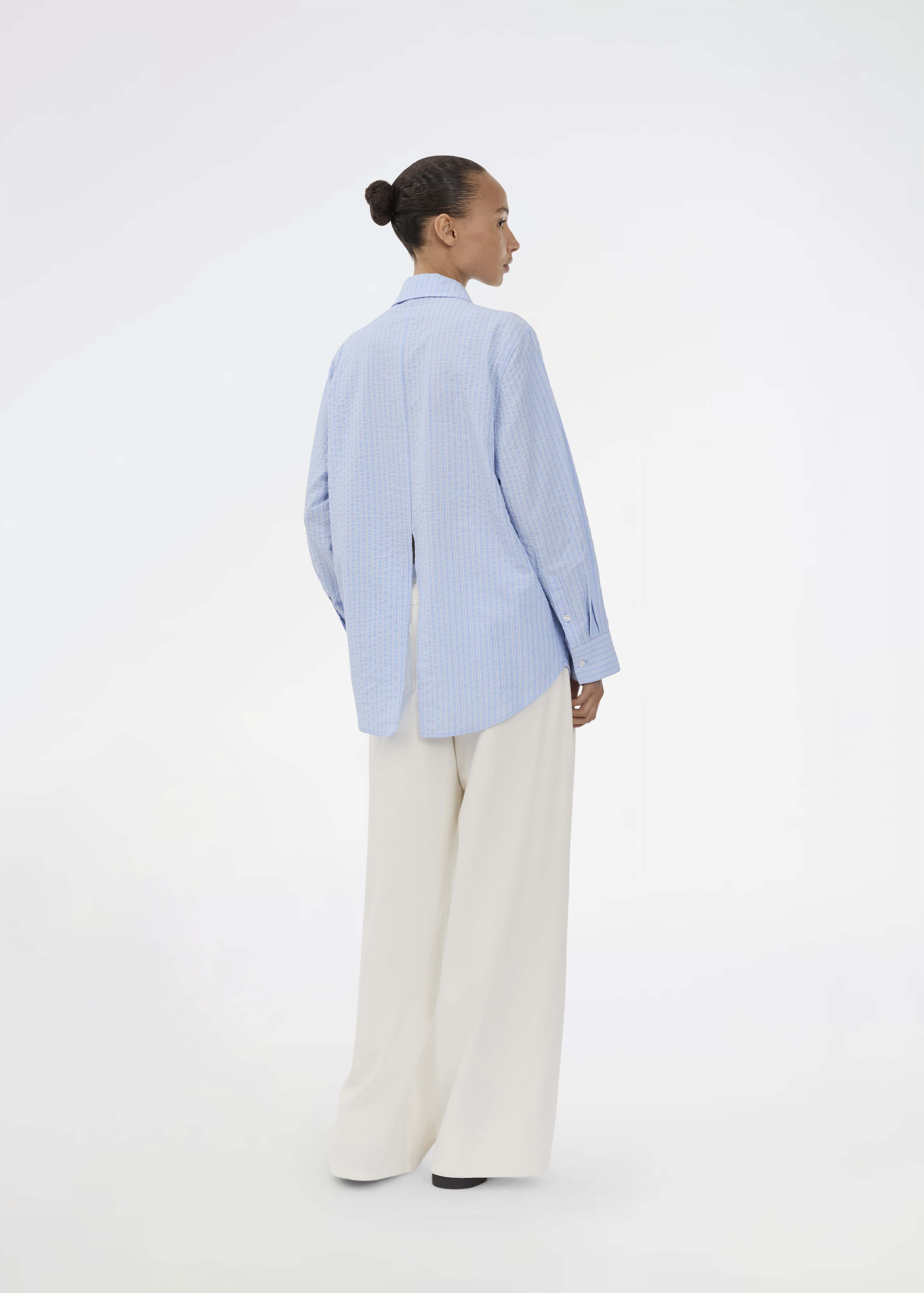 Viggemd Stripe Shirt, från Modström, i färgen blue and white stripe. Klicka för att öppna bilden i stort format