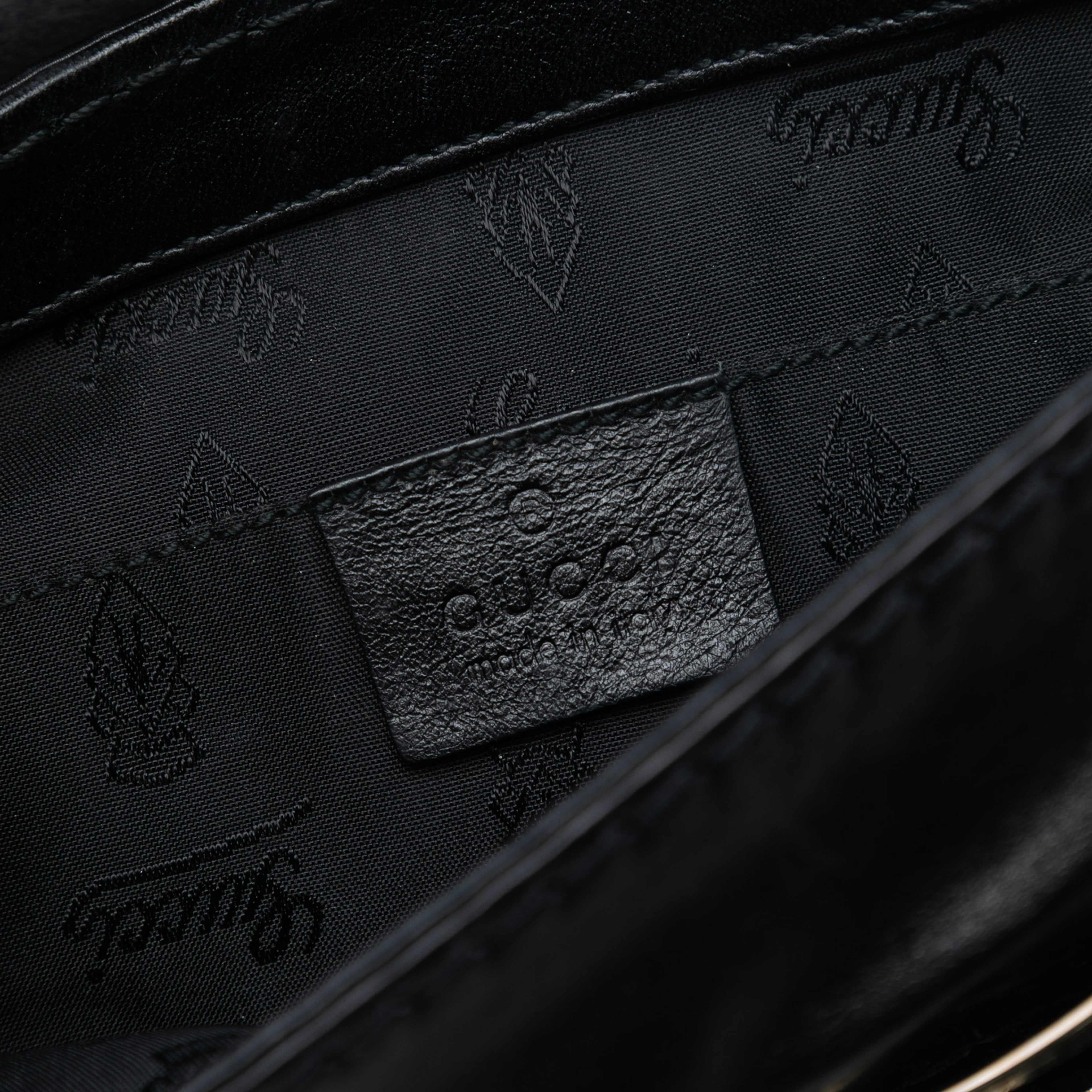 Gucci Leather Dialux Queen Shoulder Bag, från Luxclusif, i färgen black. Klicka för att öppna bilden i stort format