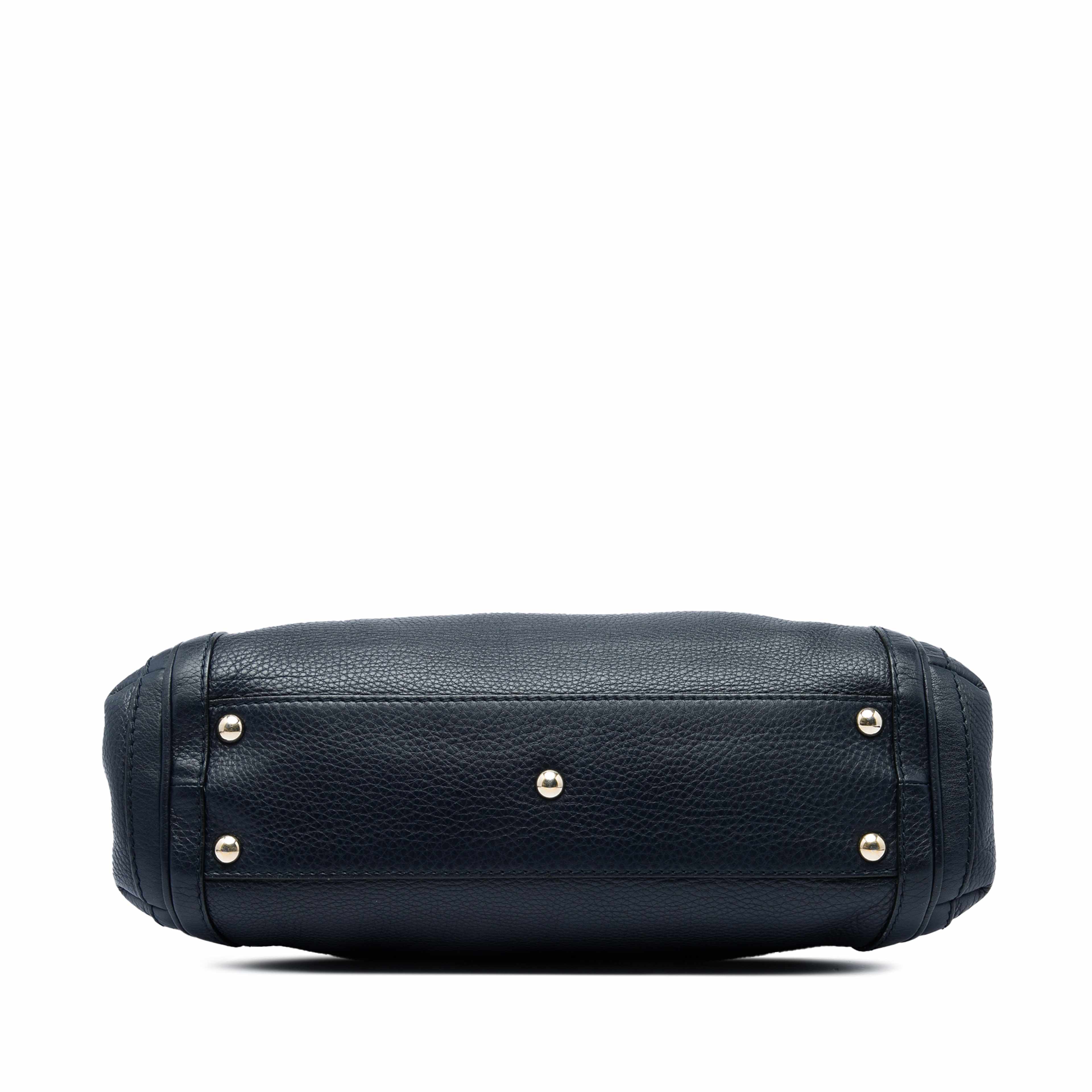Gucci Pebbled Calfskin Bella Satchel, från Luxclusif, i färgen svart. Klicka för att öppna bilden i stort format