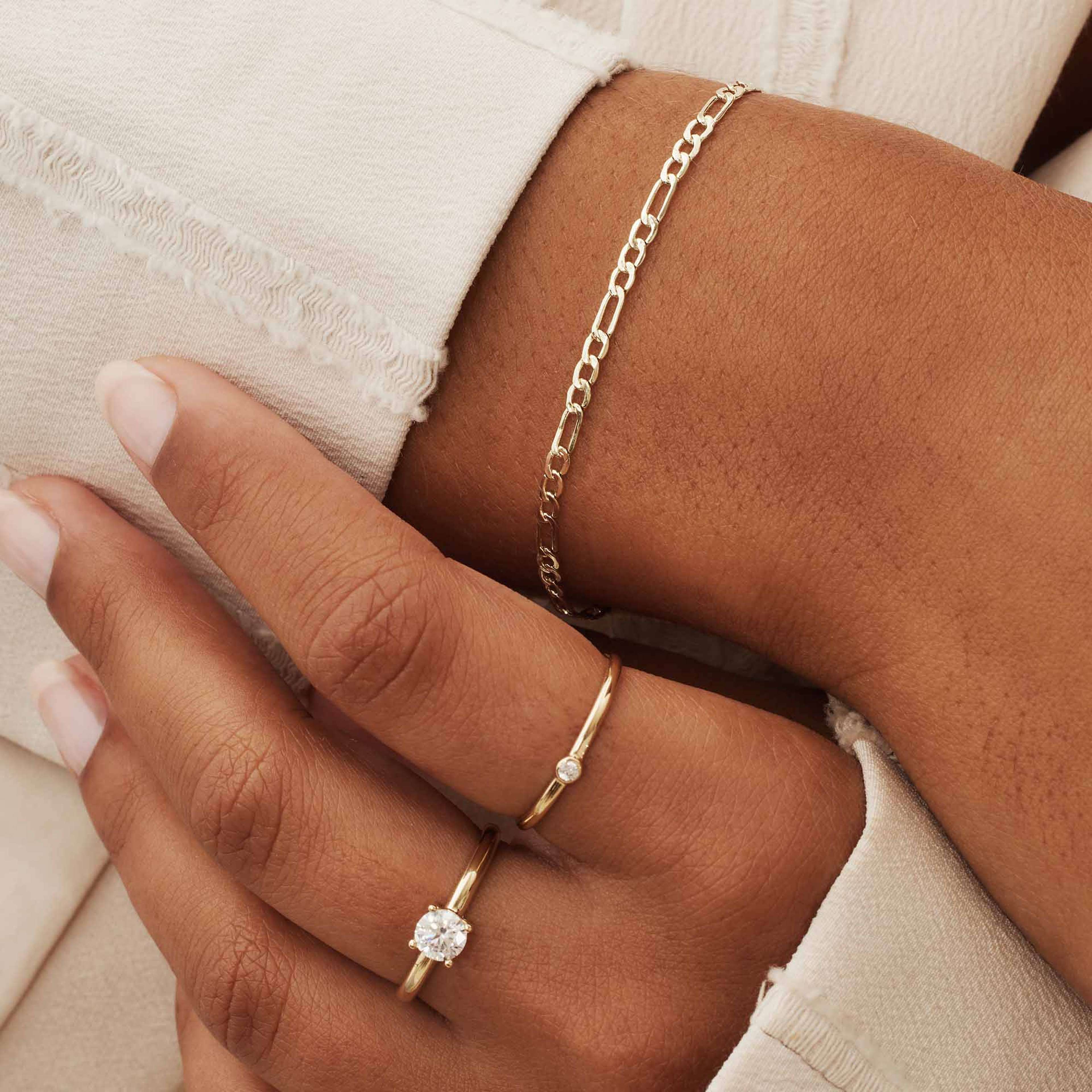 Rivoli 14 Karat Guld Armband, från Isabel Bernard, i färgen guld. Klicka för att öppna bilden i stort format