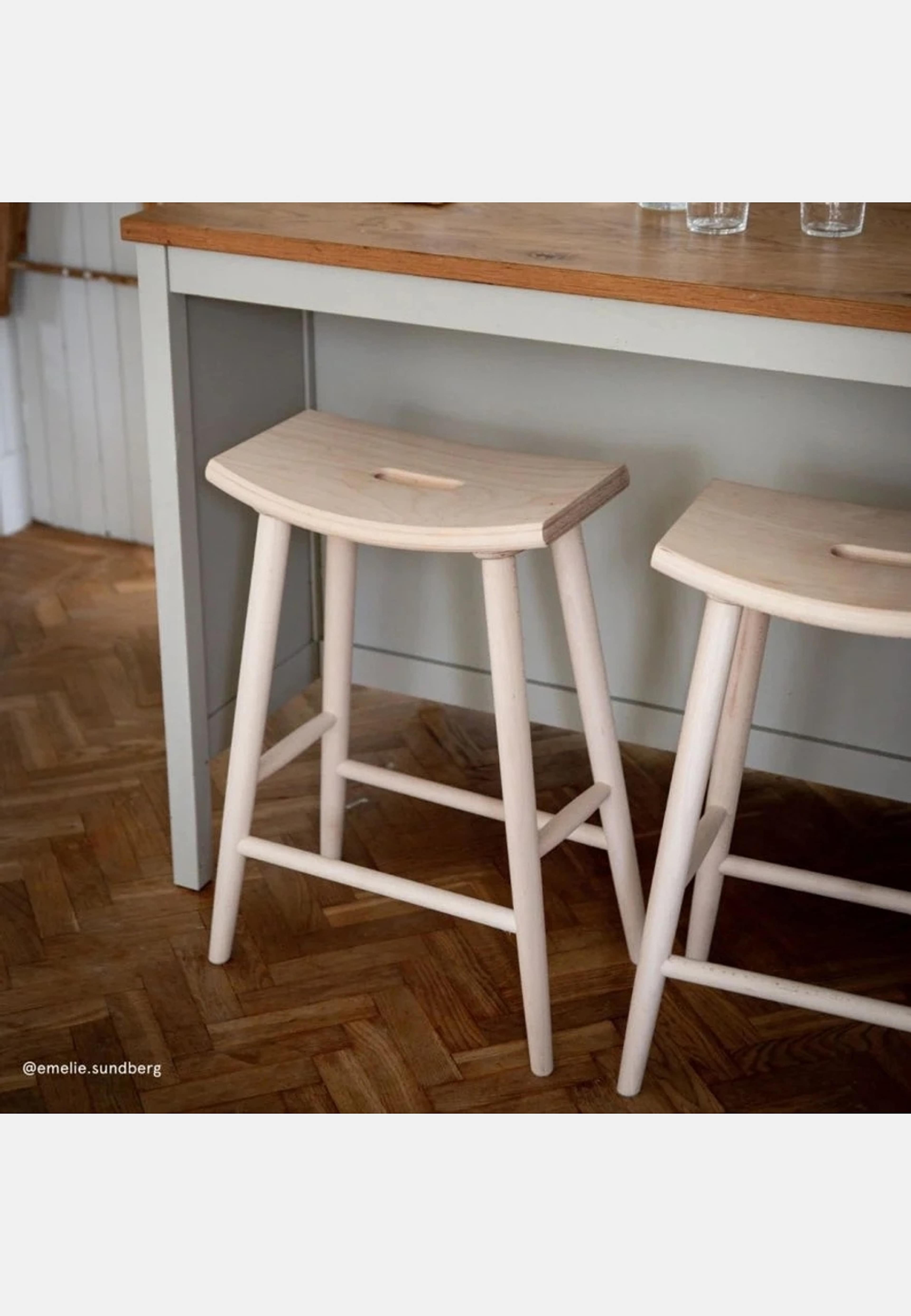 Barpall Emil, från Created by Designtorget, i färgen natur. Klicka för att öppna bilden i stort format