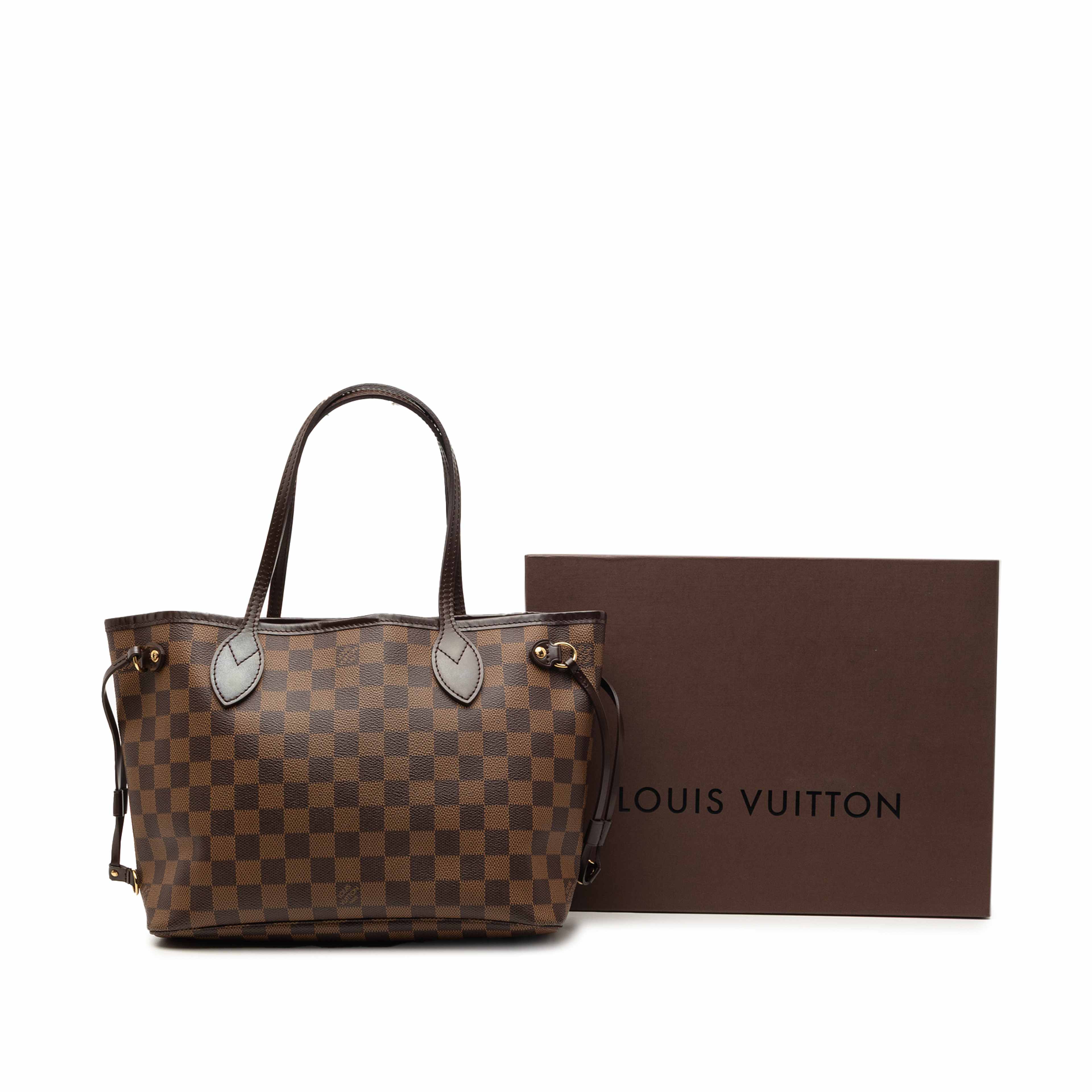Louis Vuitton Damier Ebene Neverfull Pm, från Luxclusif, i färgen brun. Klicka för att öppna bilden i stort format