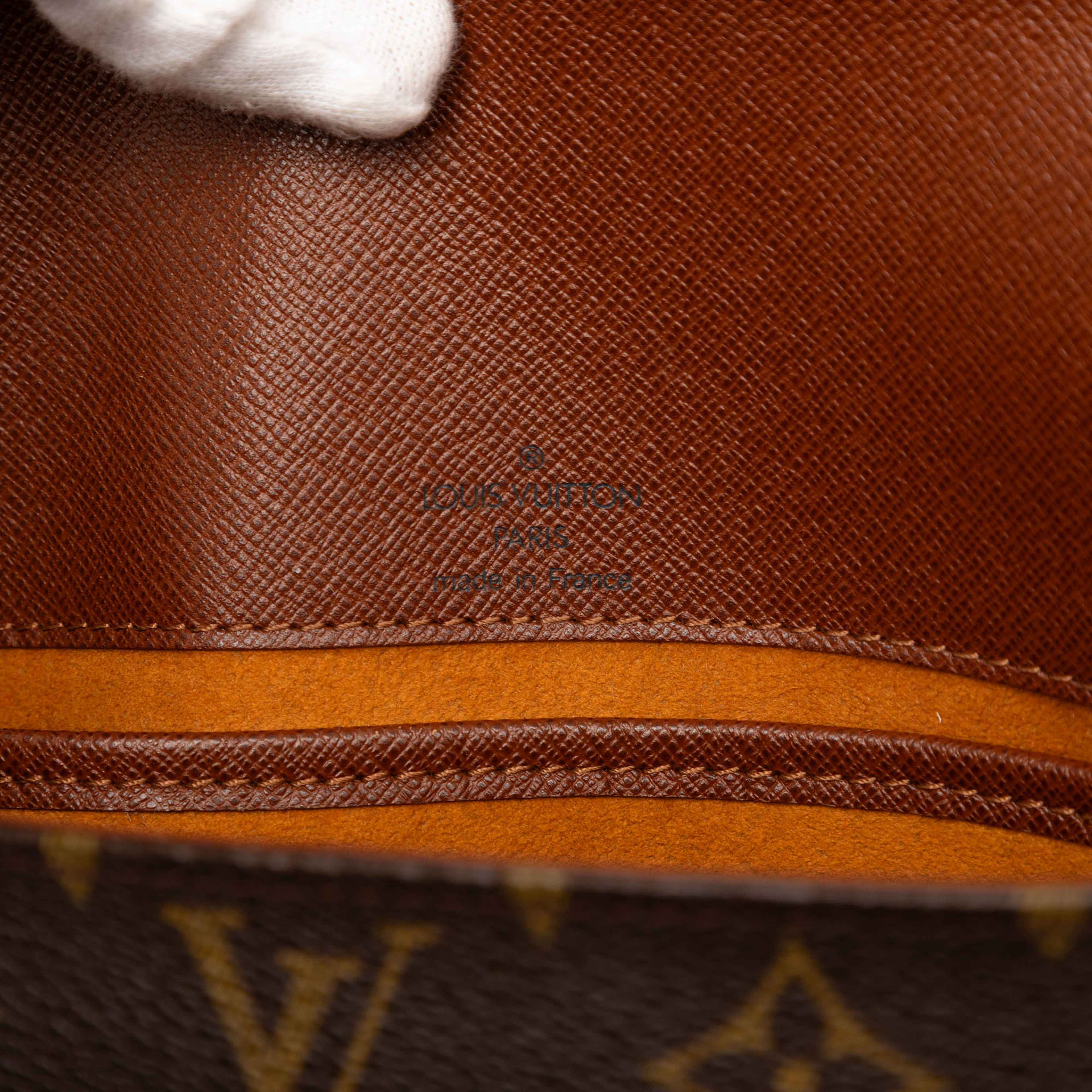 Louis Vuitton Monogram Musette Tango Short Strap, från Luxclusif, i färgen brown. Klicka för att öppna bilden i stort format