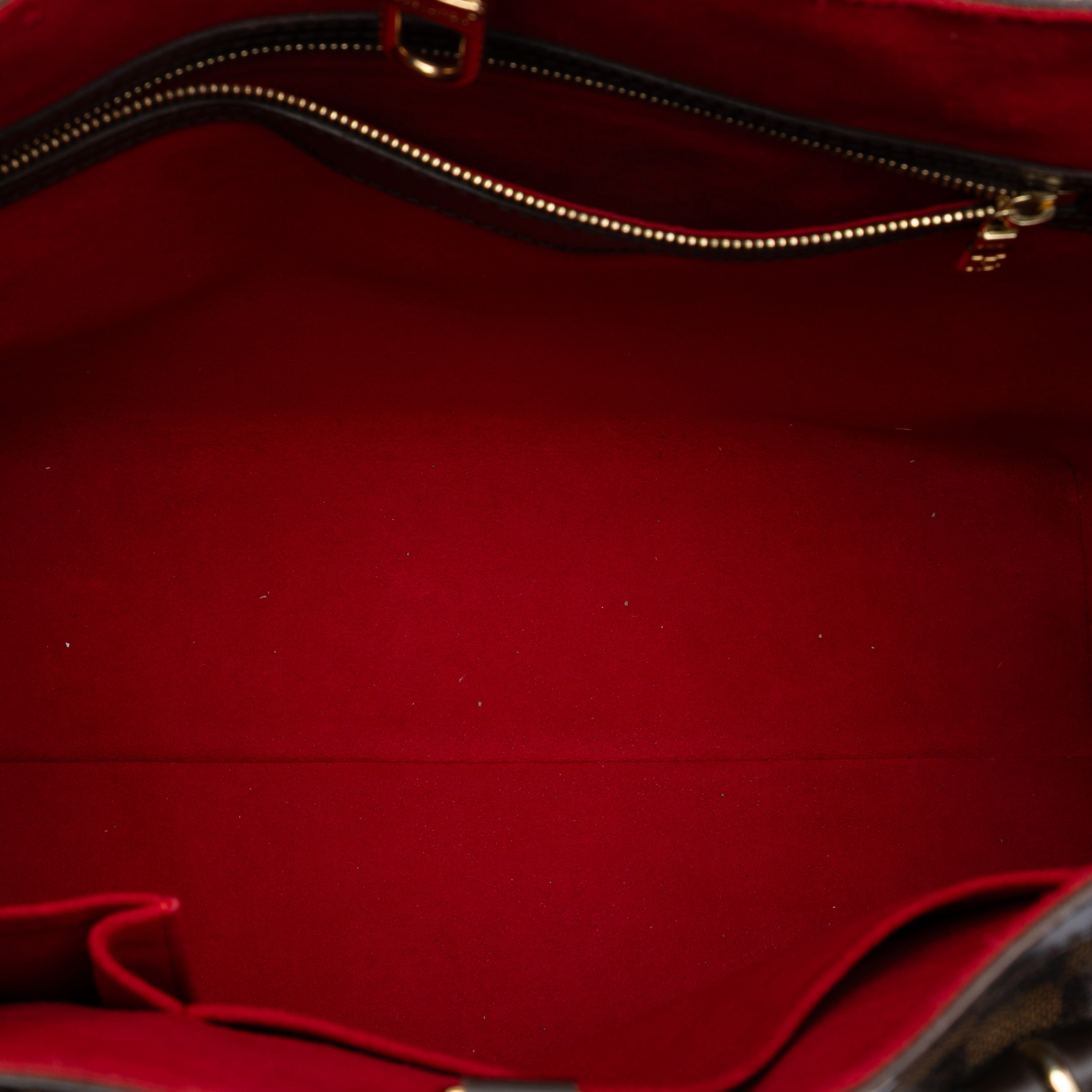 Louis Vuitton Damier Ebene Hampstead Mm, från Luxclusif, i färgen brown. Klicka för att öppna bilden i stort format