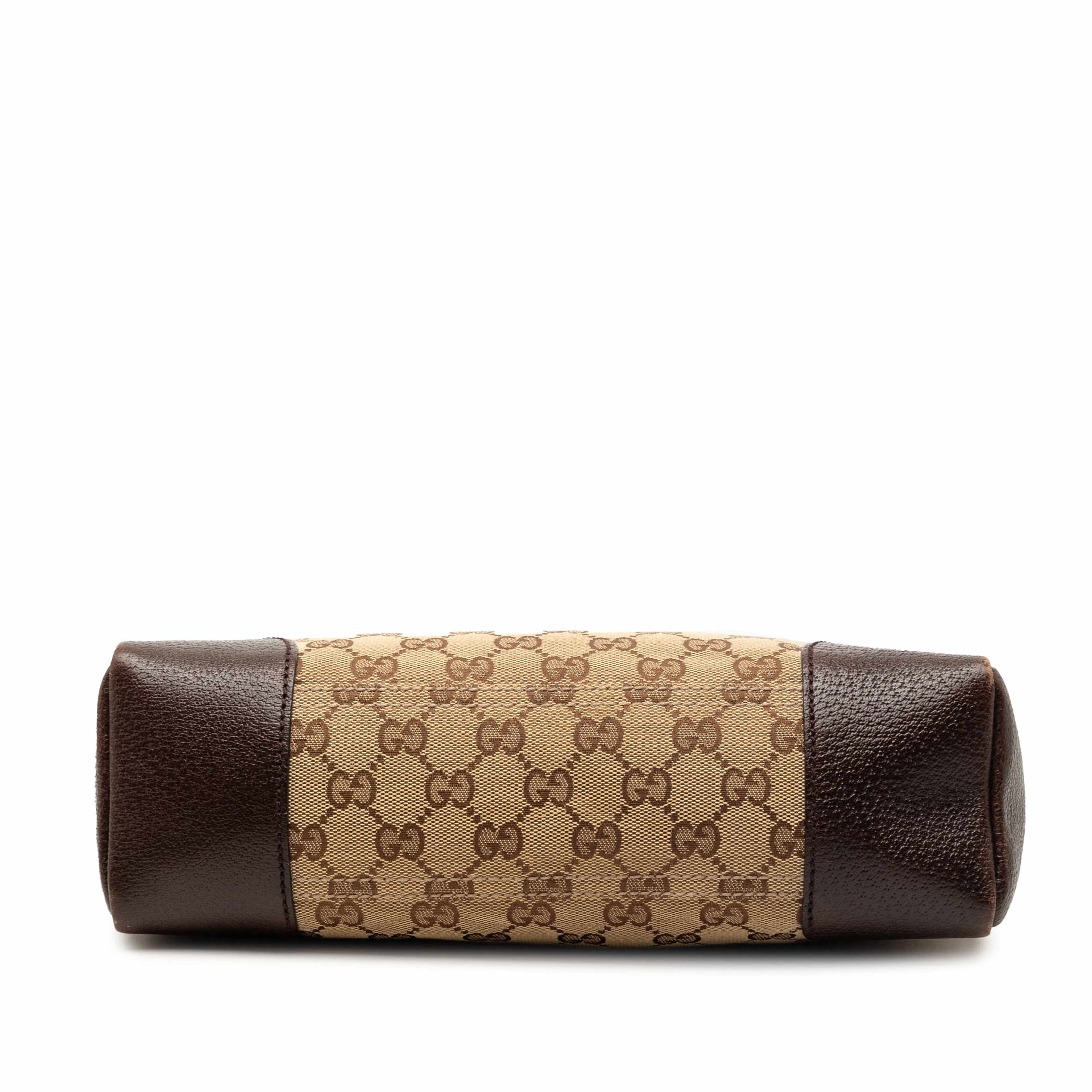 Gucci Gg Canvas Crossbody, från Luxclusif, i färgen beige. Klicka för att öppna bilden i stort format