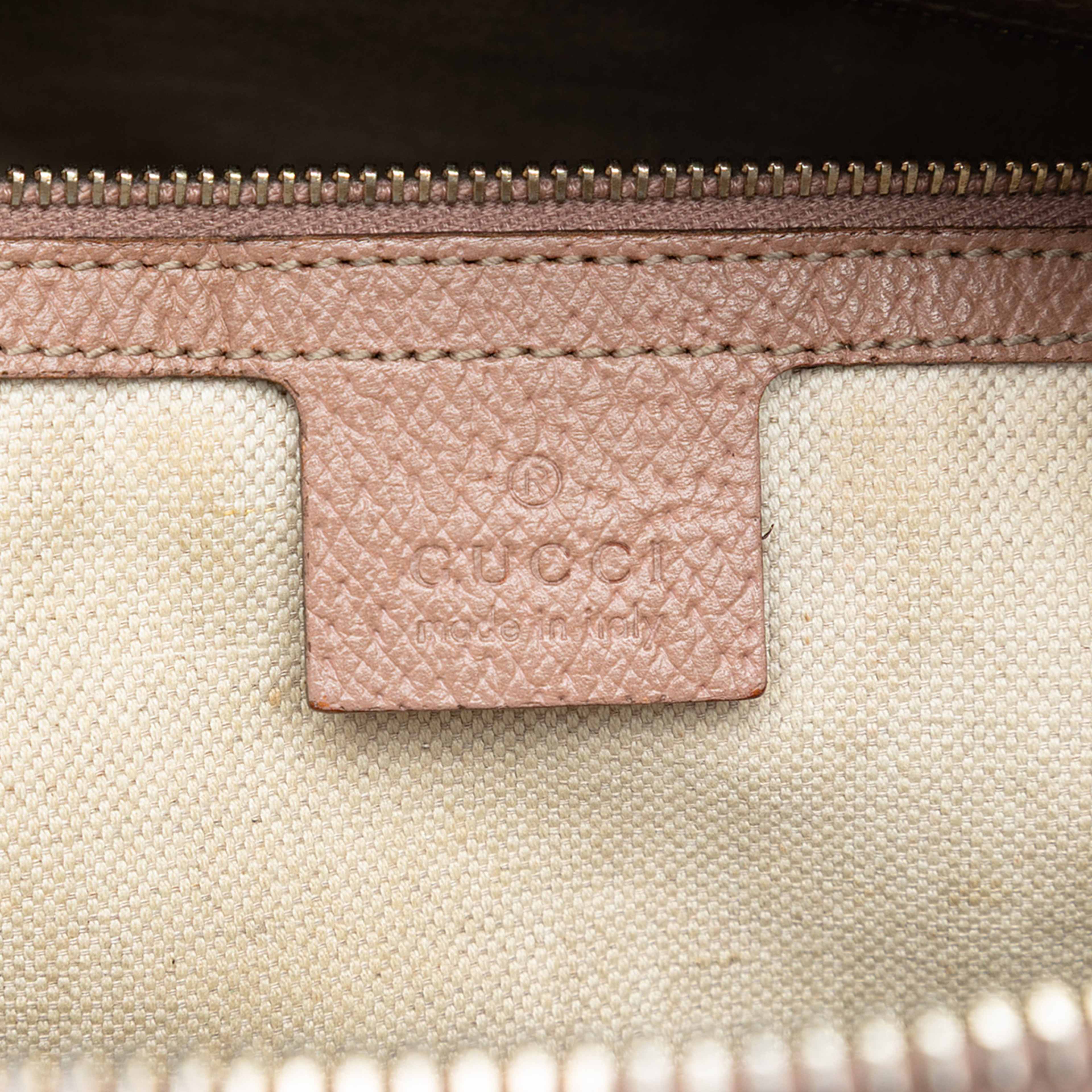 Gucci Medium Gg Canvas Bree Dome Tote, från Luxclusif, i färgen beige. Klicka för att öppna bilden i stort format