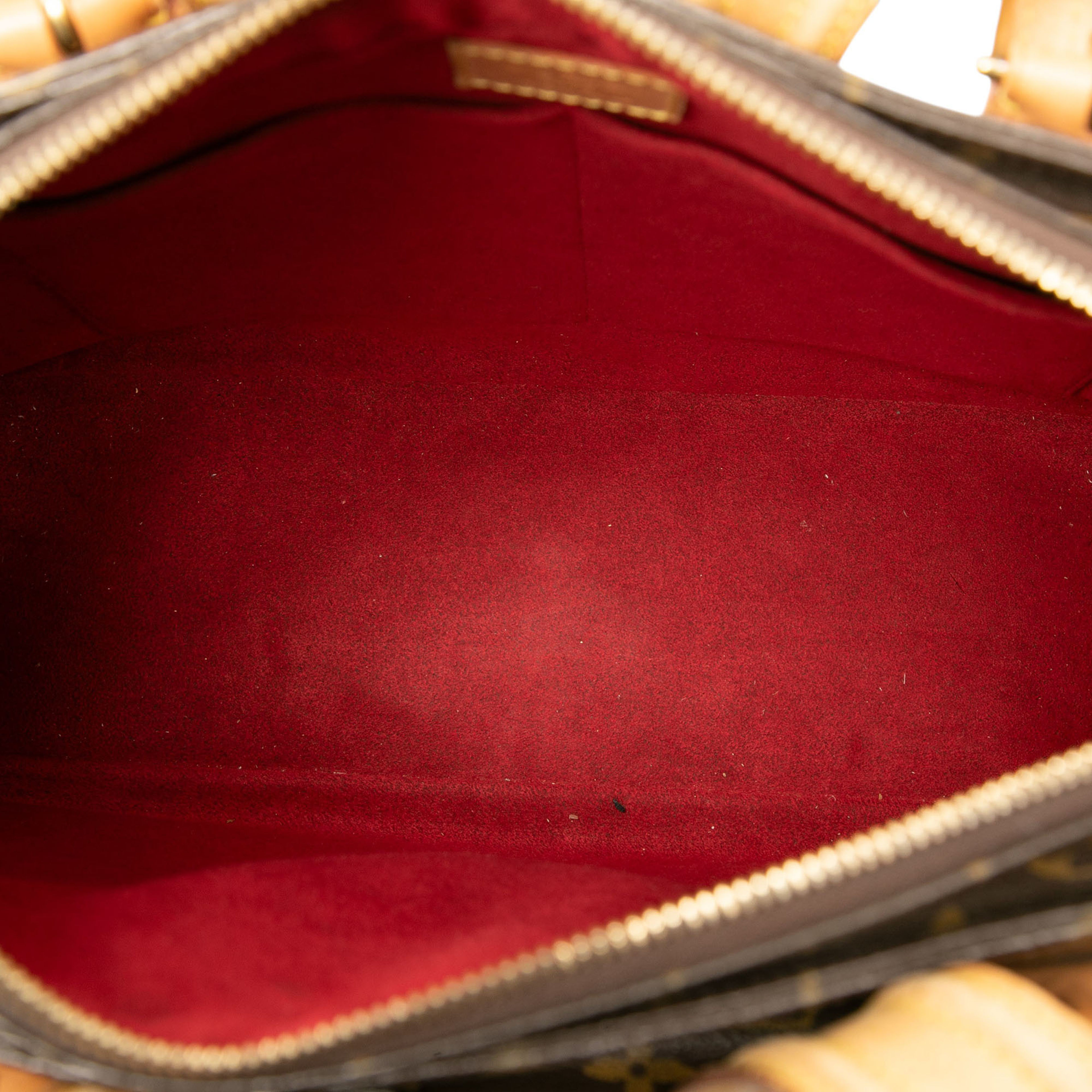 Louis Vuitton Monogram Multipli Cite, från Luxclusif, i färgen brun. Klicka för att öppna bilden i stort format