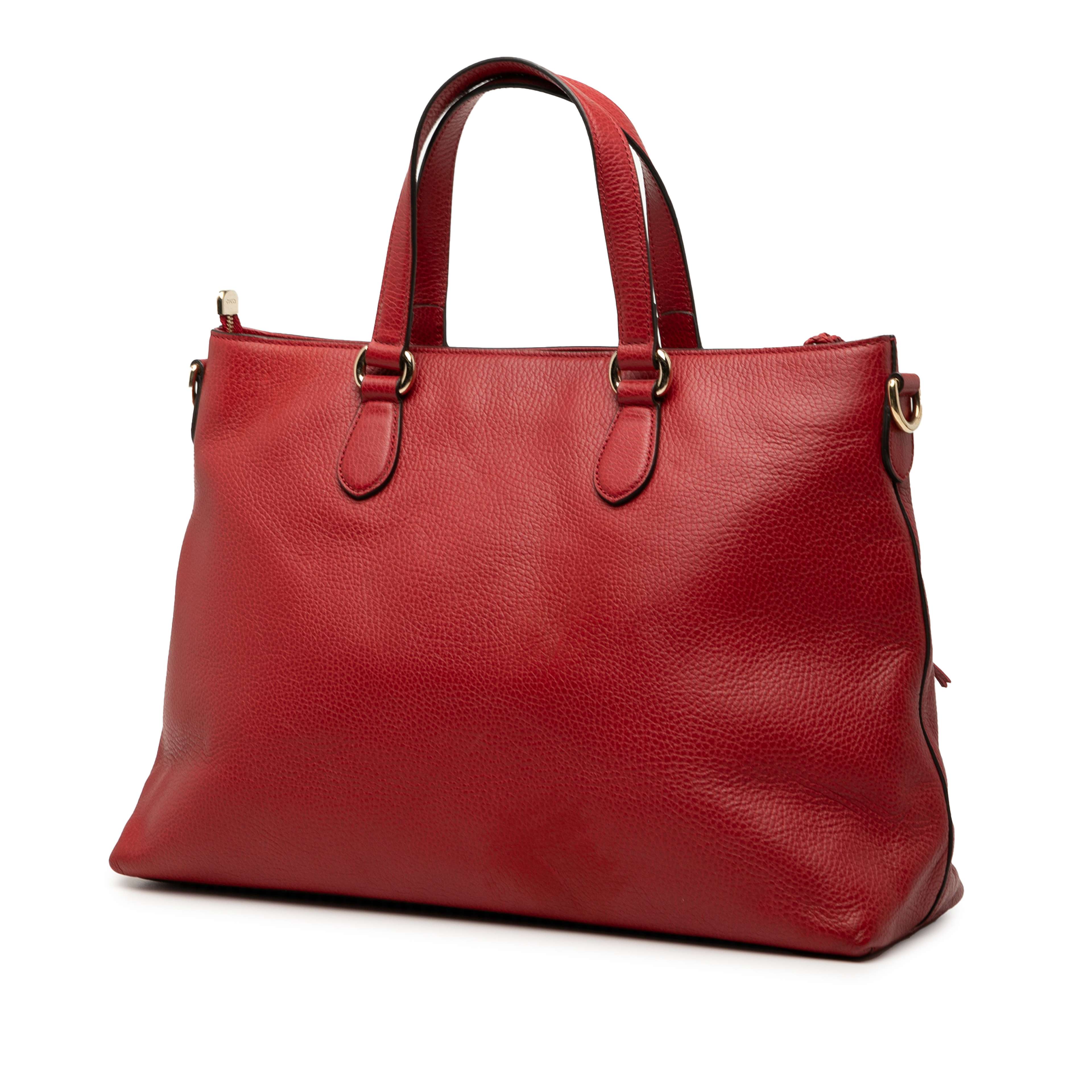 Gucci Leather Bamboo Tassel Satchel, från Luxclusif, i färgen red. Klicka för att öppna bilden i stort format