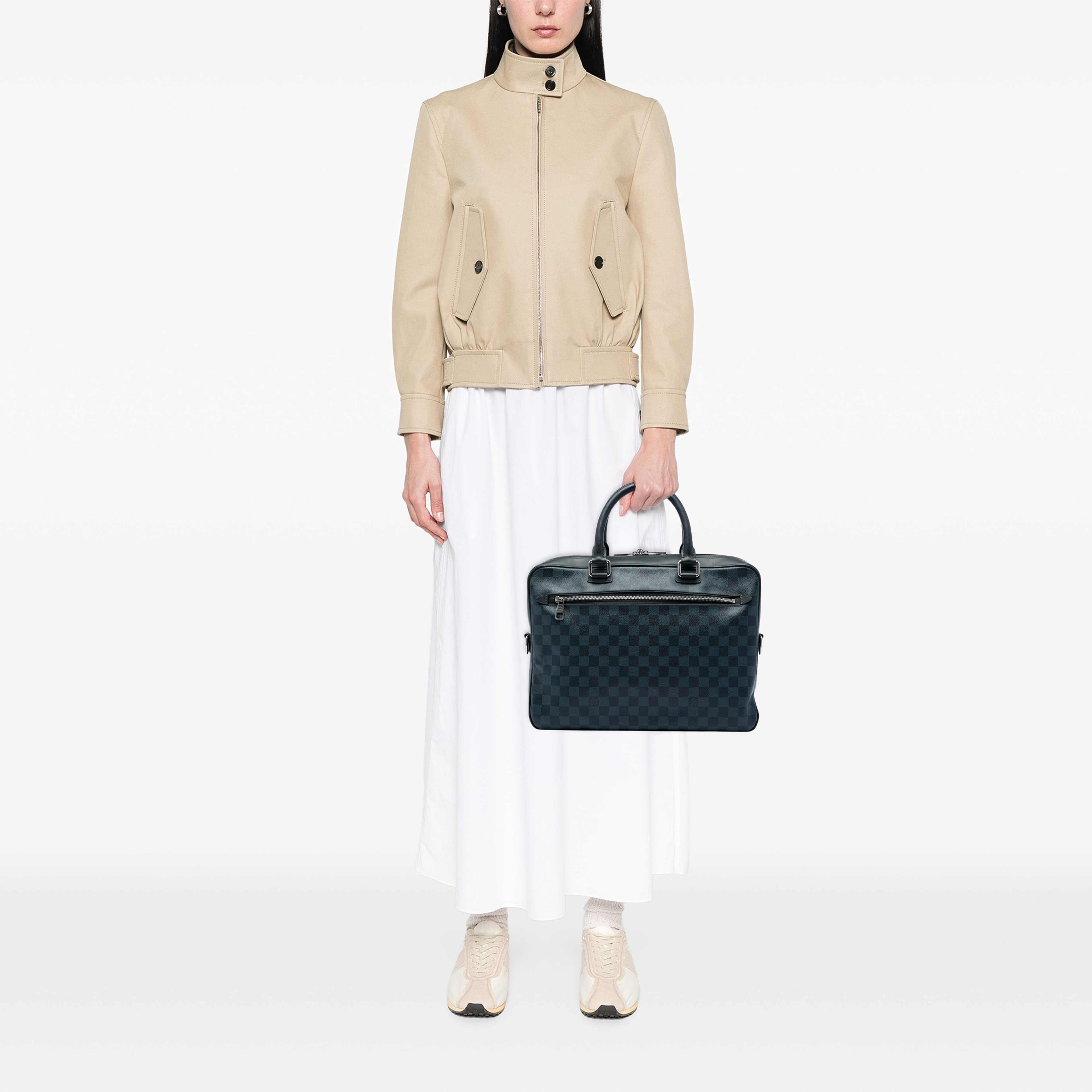 Louis Vuitton Damier Cobalt Porte Documents Business, från Luxclusif, i färgen blå. Klicka för att öppna bilden i stort format