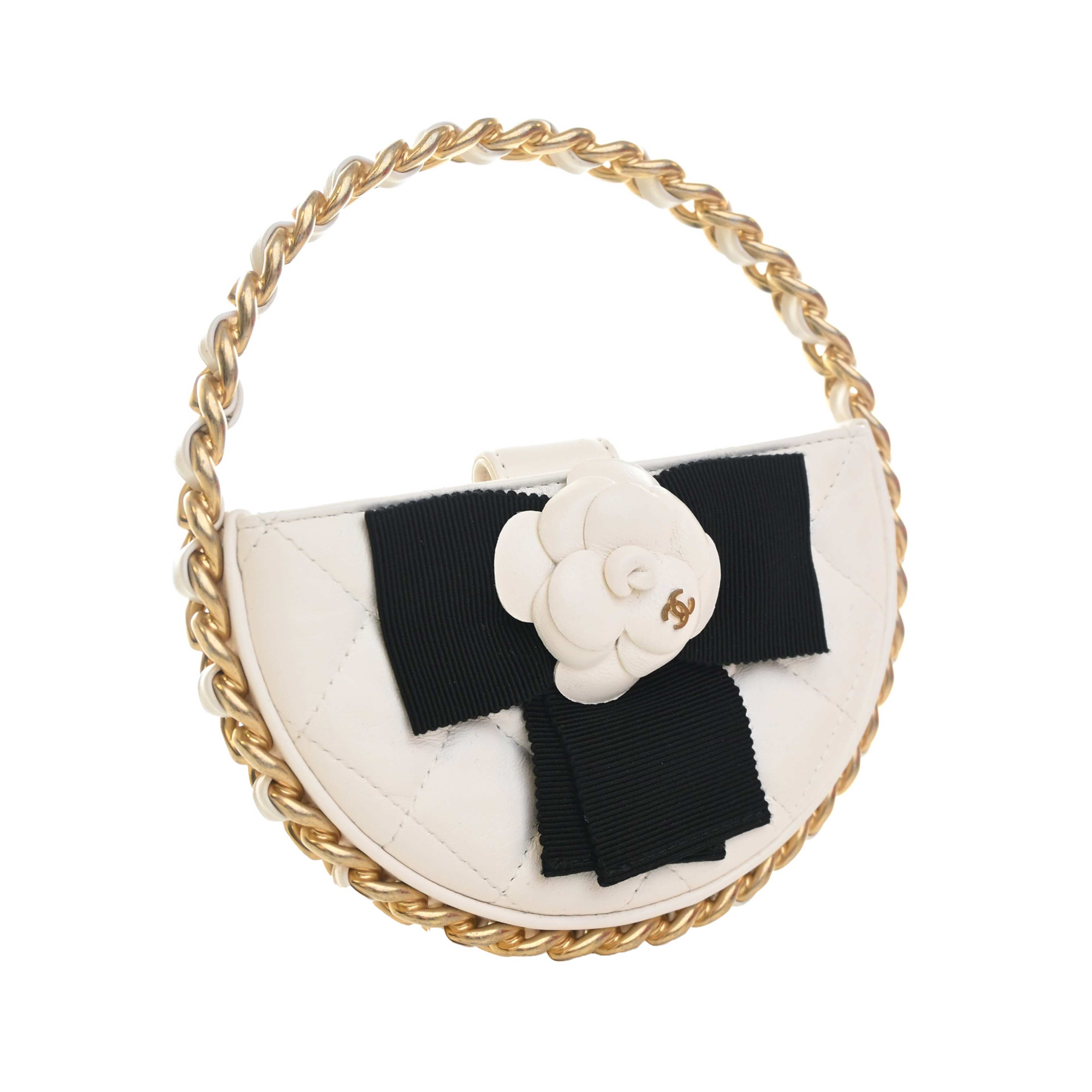Chanel Mini Lambskin Round Camellia Clutch, från Luxclusif, i färgen vit. Klicka för att öppna bilden i stort format