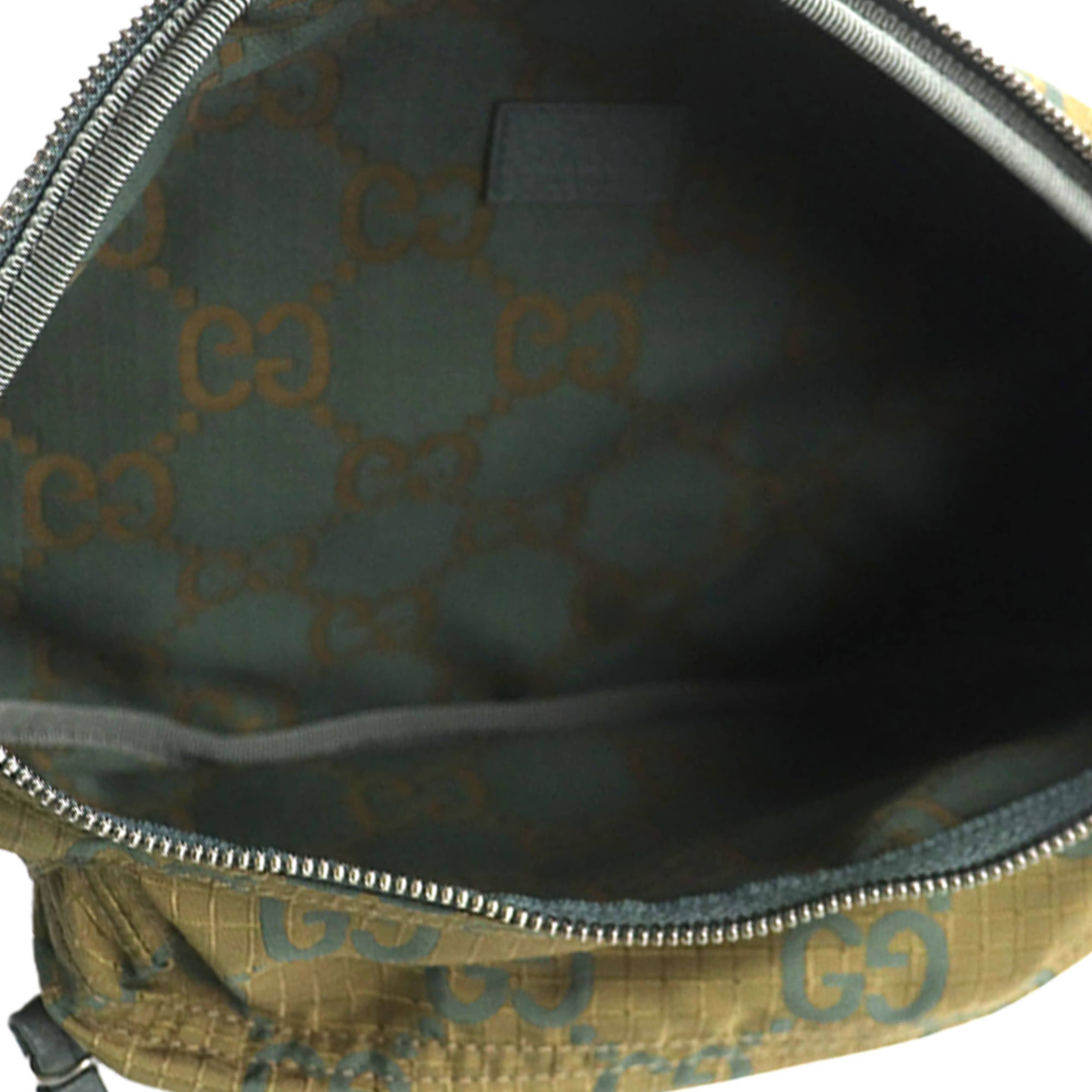 Gucci Gg Ripstop Nylon Belt Bag, från Luxclusif, i färgen brun. Klicka för att öppna bilden i stort format