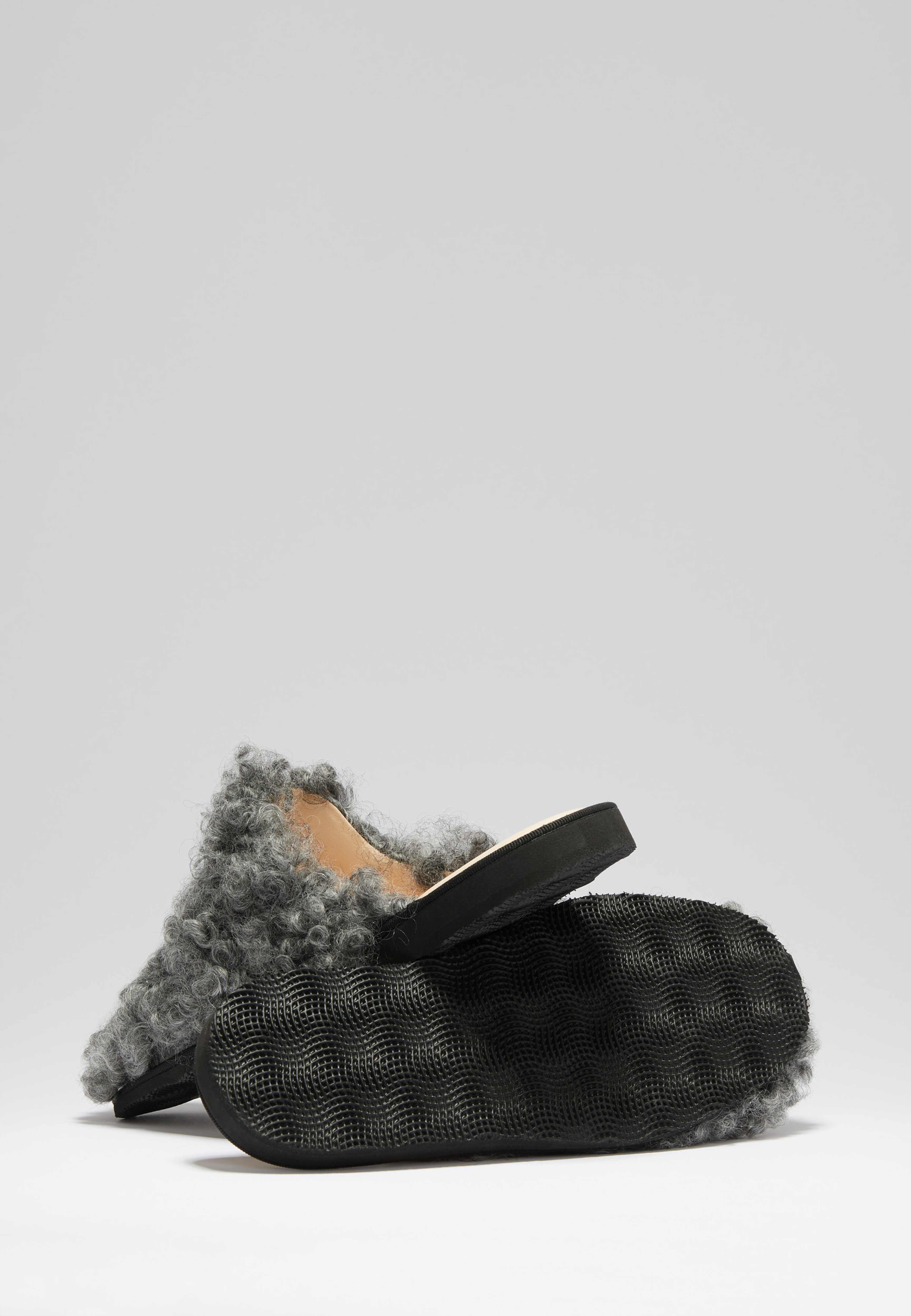 Lama All Round Slipper