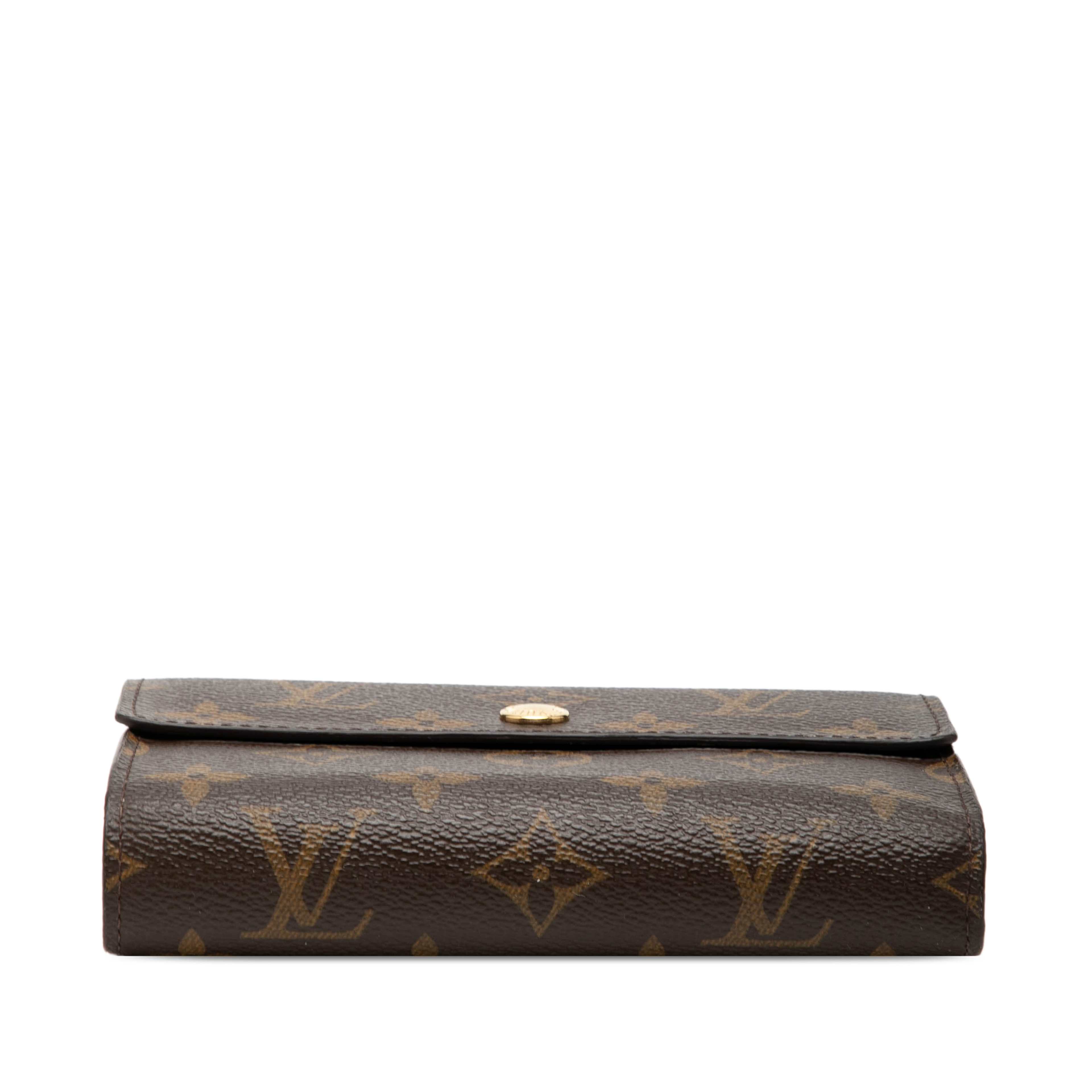 Louis Vuitton Monogram Alexandra Small Wallet, från Luxclusif, i färgen brown. Klicka för att öppna bilden i stort format