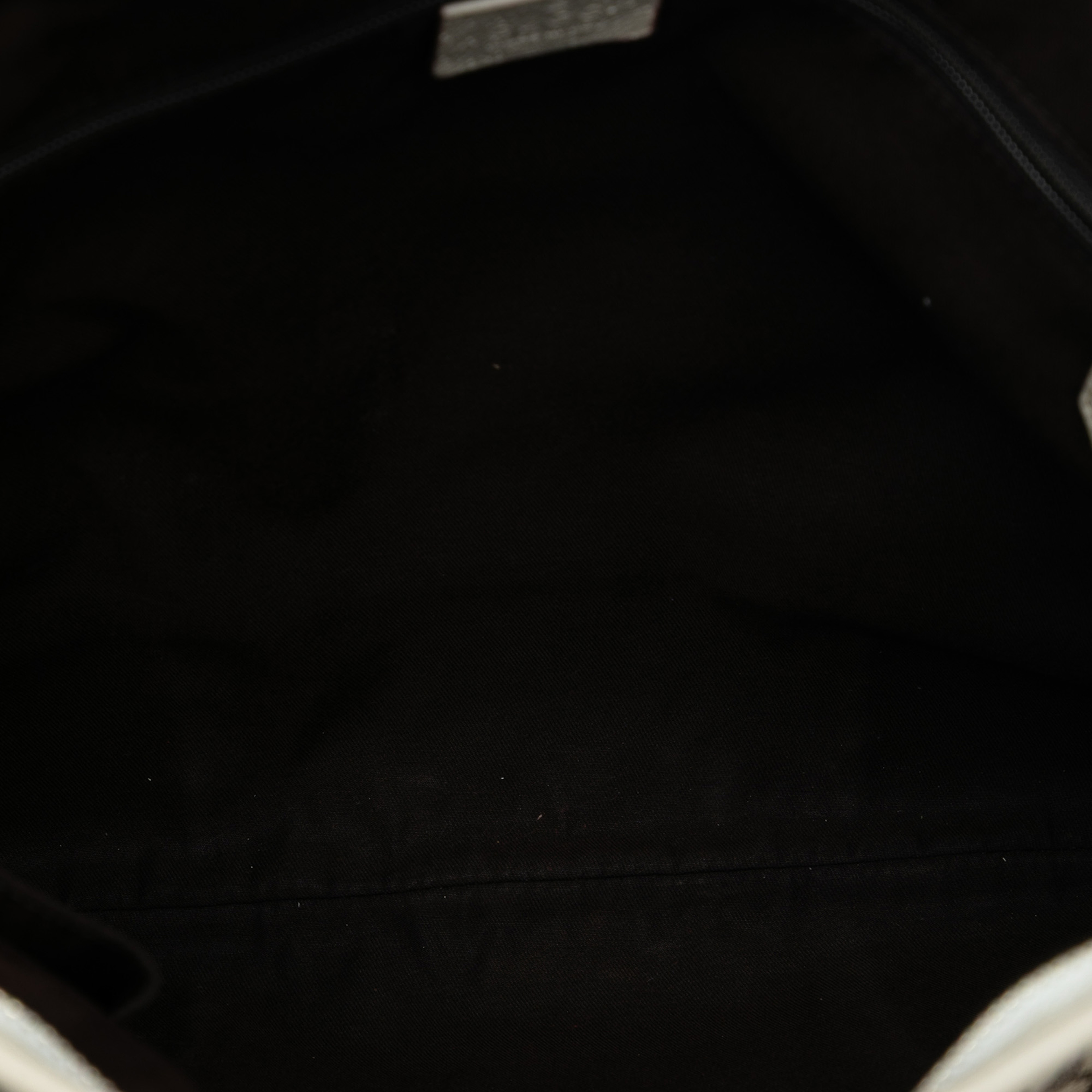 Gucci Gg Canvas Princy Satchel, från Luxclusif, i färgen beige. Klicka för att öppna bilden i stort format