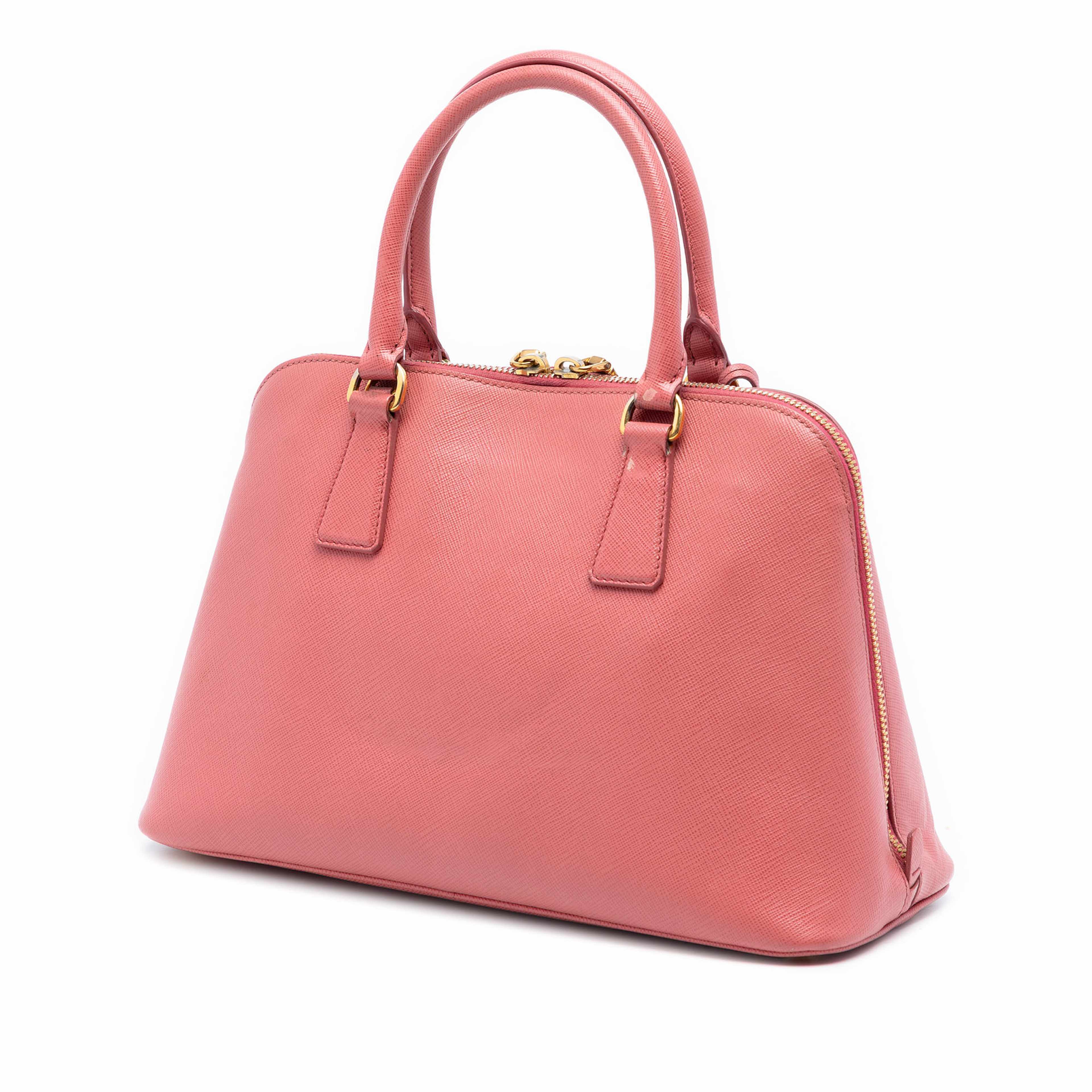 Prada Medium Saffiano Lux Promenade Satchel, från Luxclusif, i färgen pink. Klicka för att öppna bilden i stort format