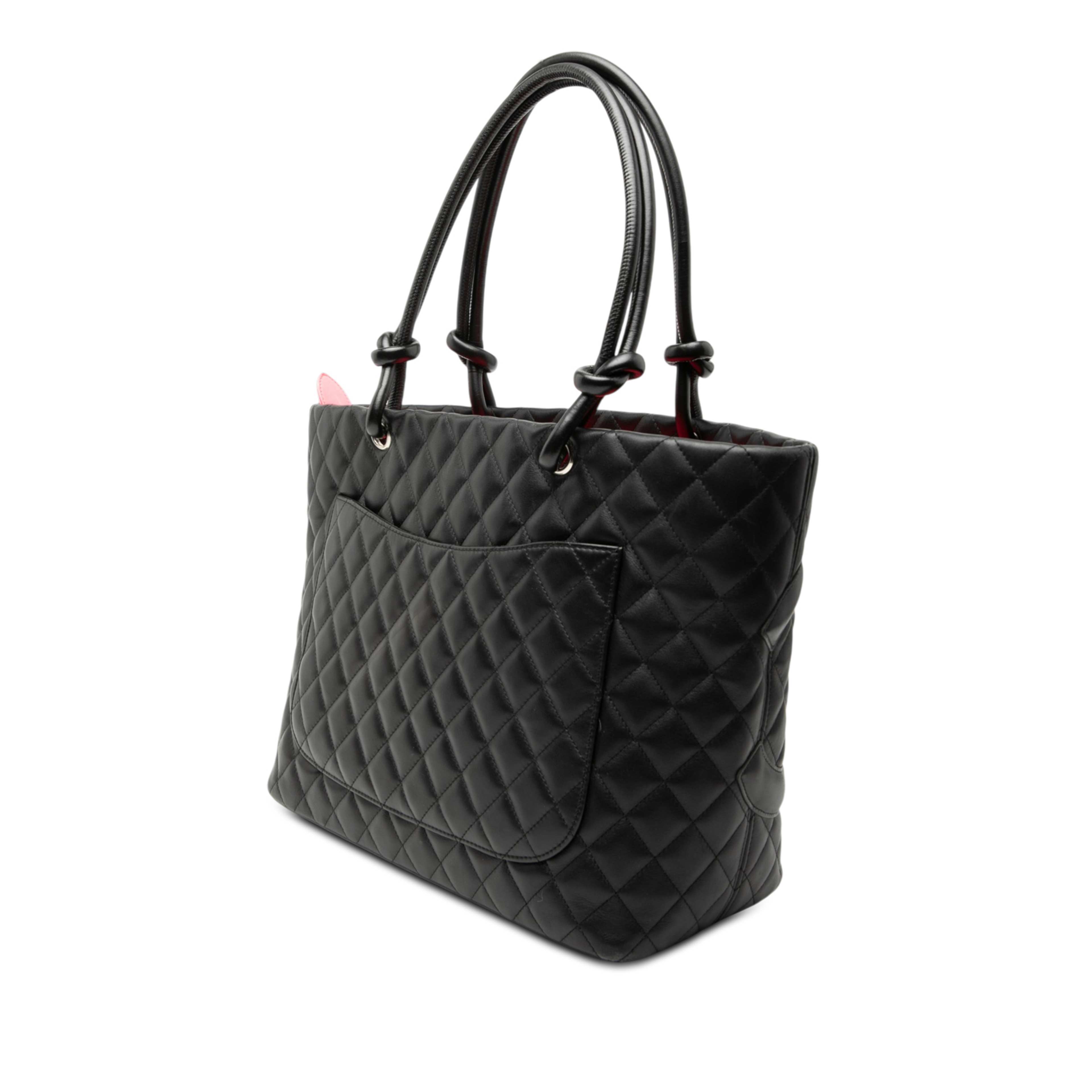Chanel Large Quilted Calfskin Cambon Ligne Tote, från Luxclusif, i färgen black. Klicka för att öppna bilden i stort format