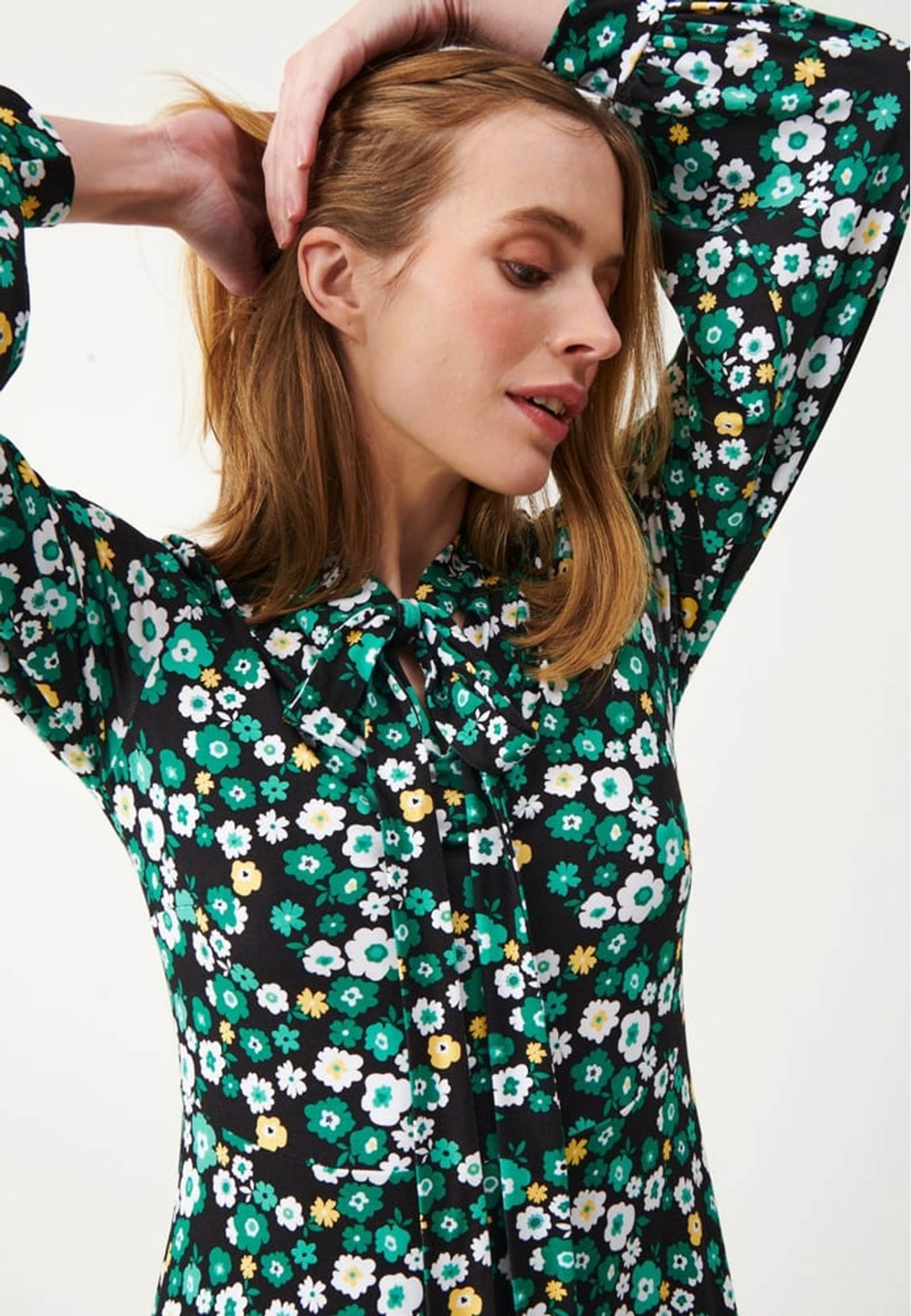 Linley Dress, från Jumperfabriken, i färgen dark brown. Klicka för att öppna bilden i stort format