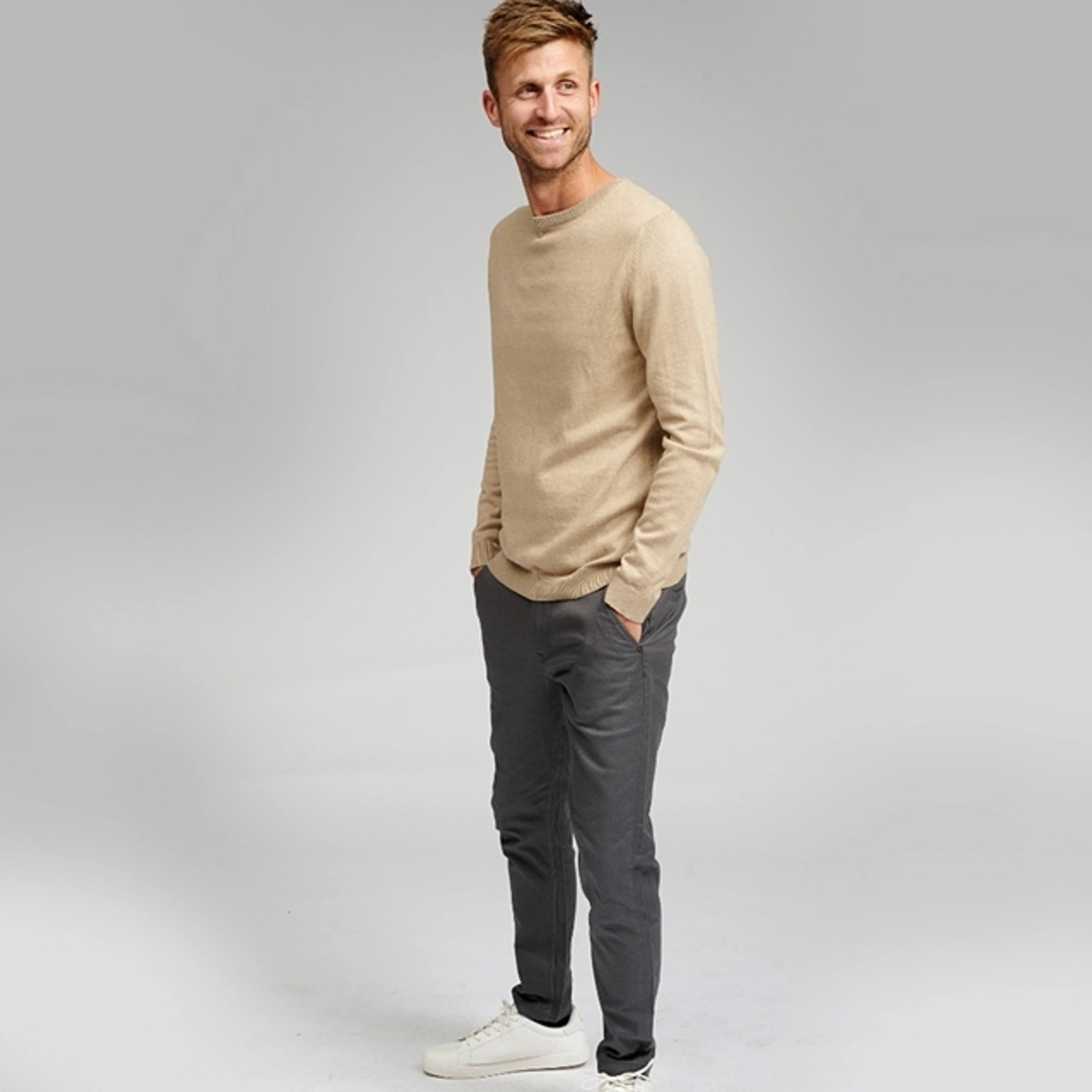 Basic Knit Crewneck