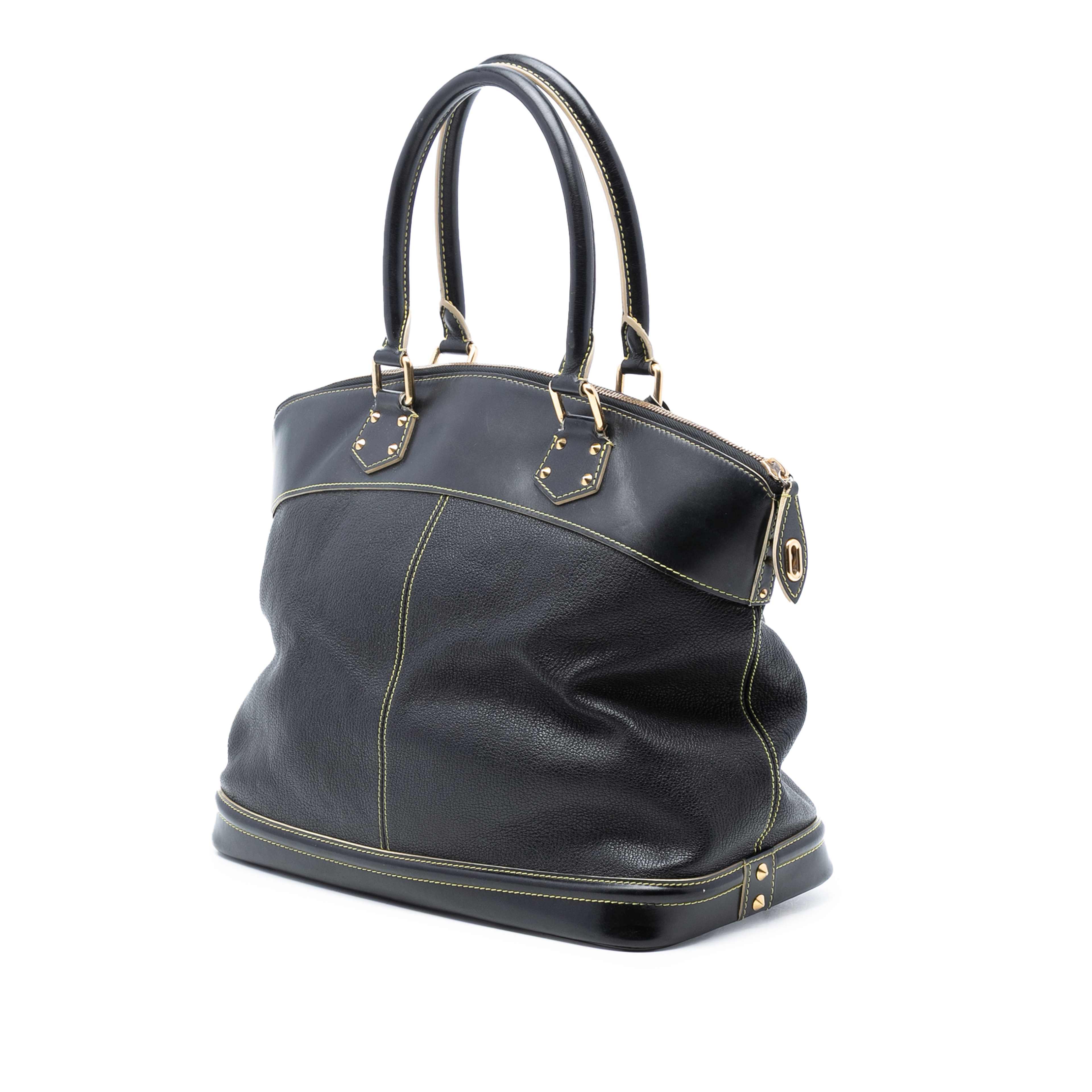 Louis Vuitton Suhali Lockit Pm, från Luxclusif, i färgen black. Klicka för att öppna bilden i stort format