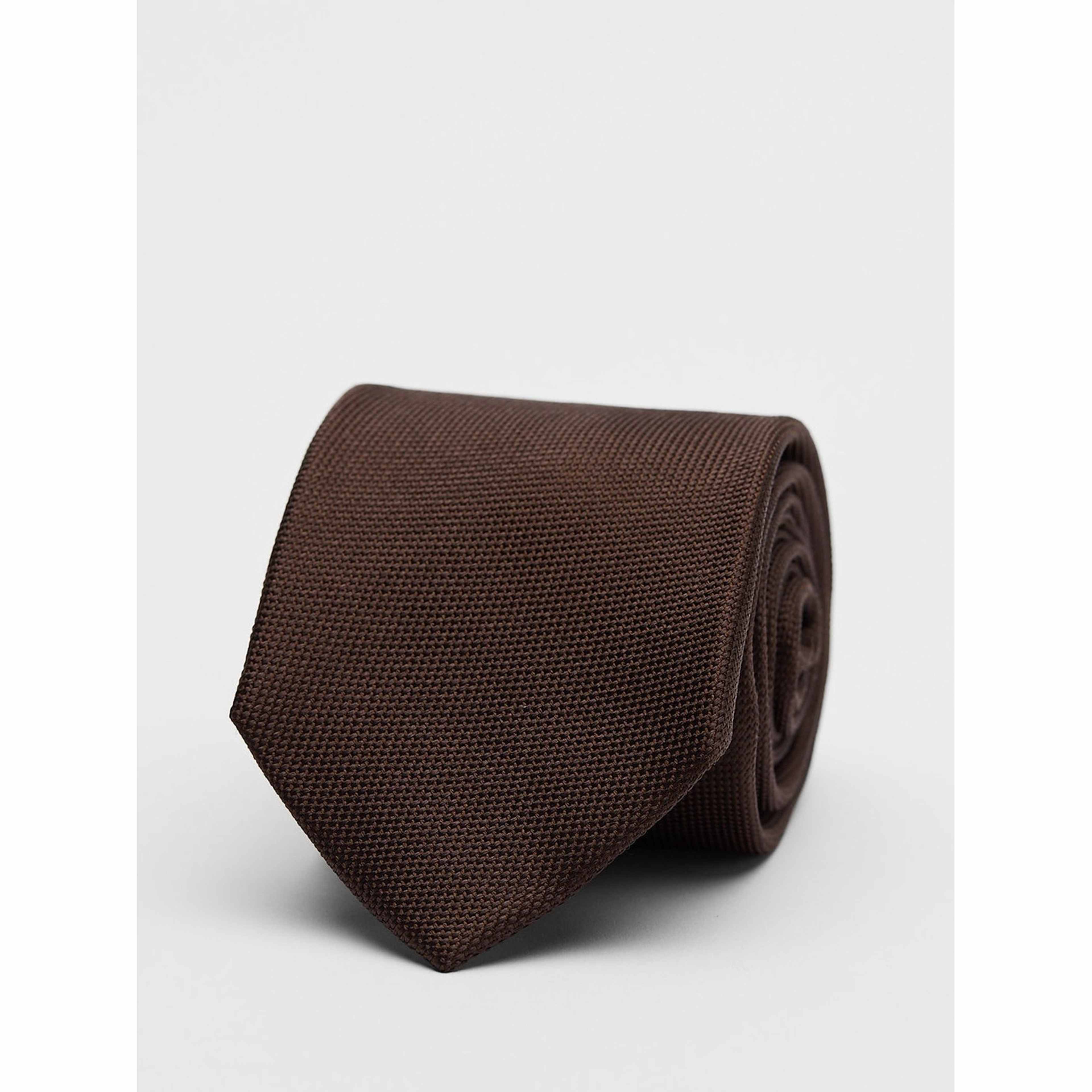 Tie Structure